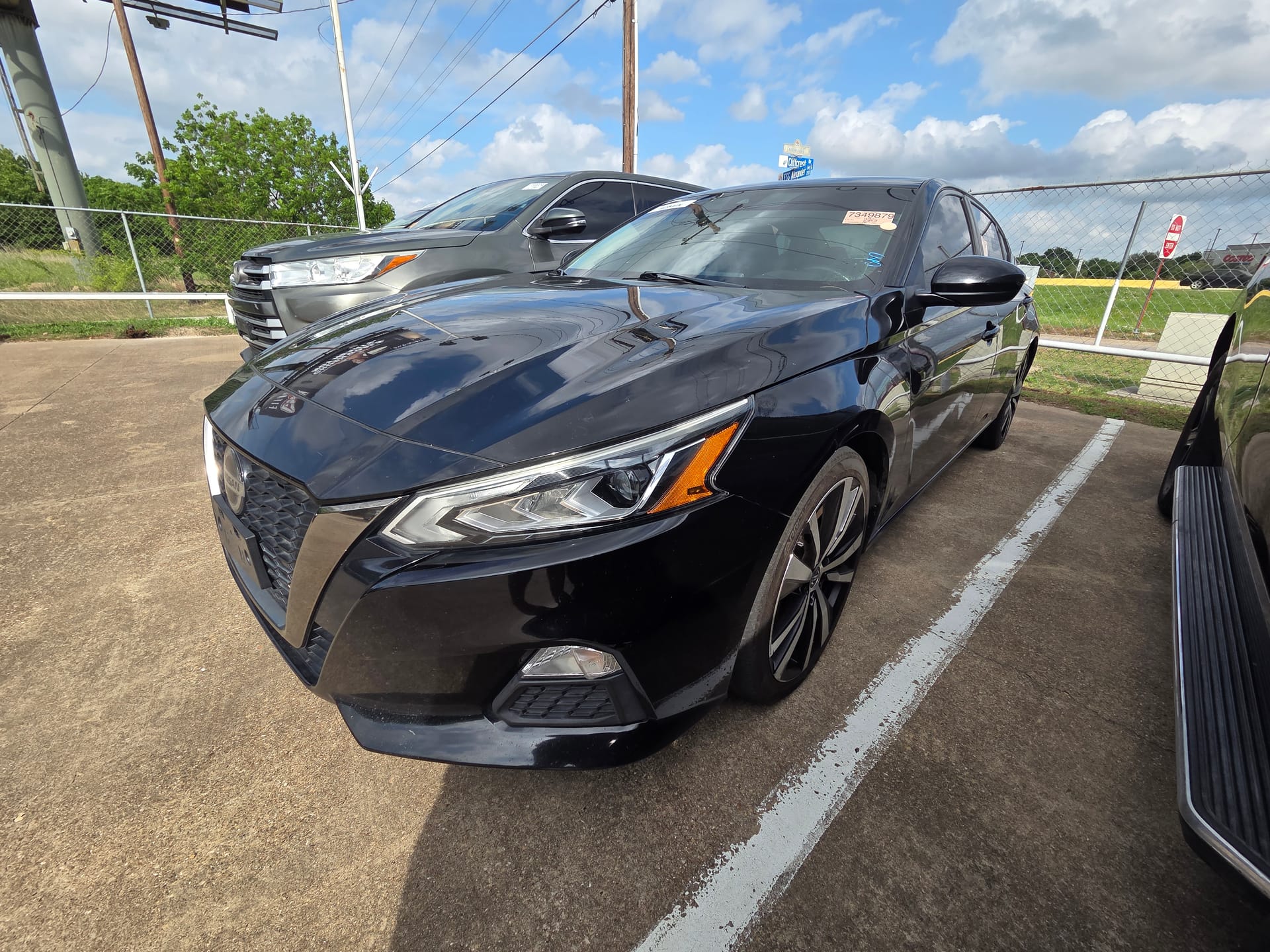 2020 NISSAN ALTIMA - Gallery Image