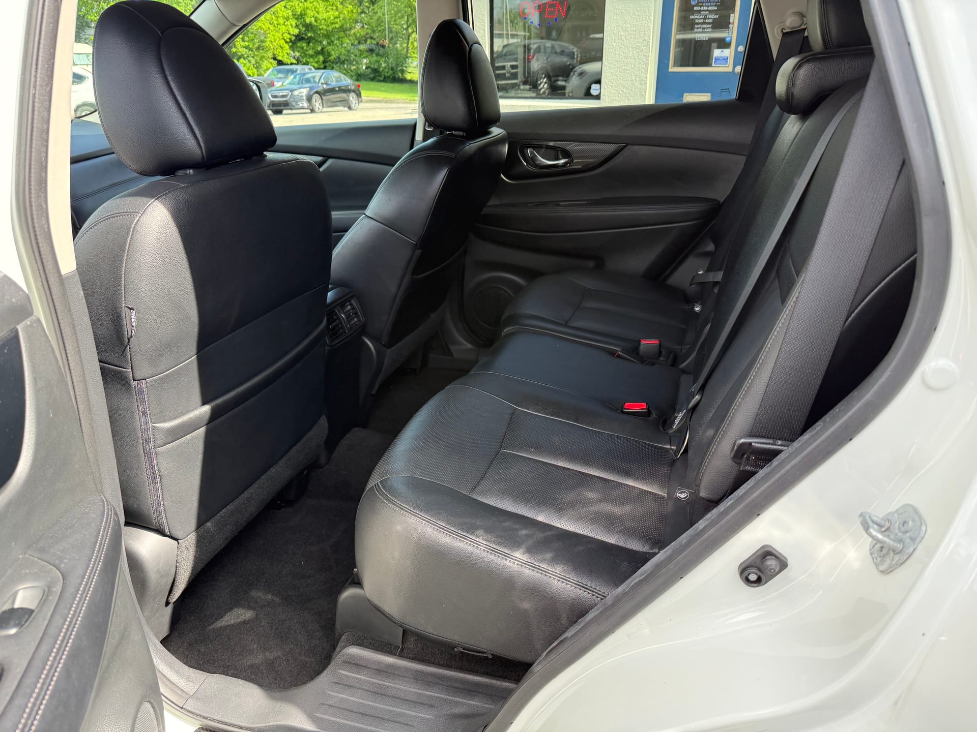 2017 NISSAN ROGUE - Gallery Image