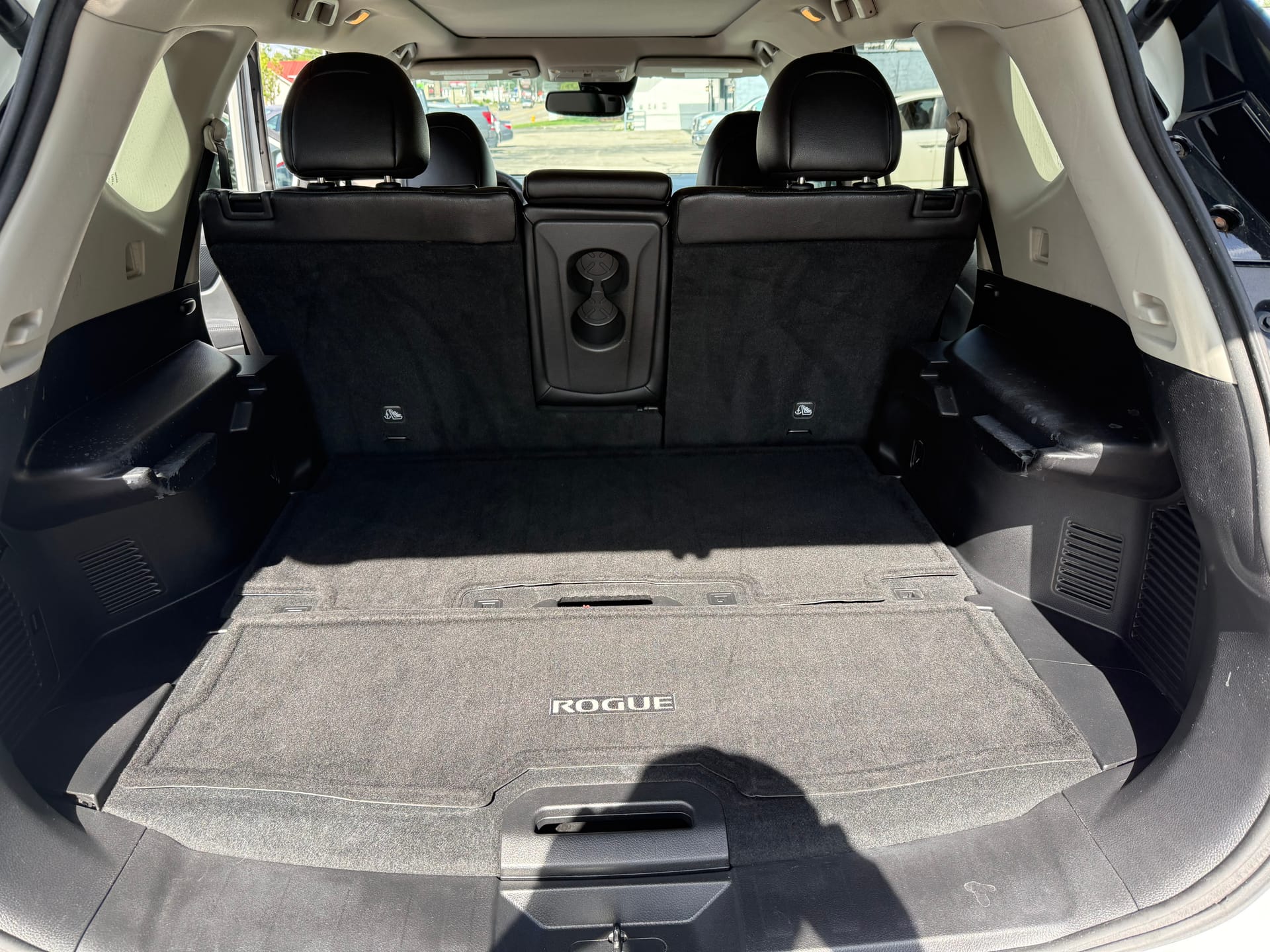 2017 NISSAN ROGUE - Gallery Image