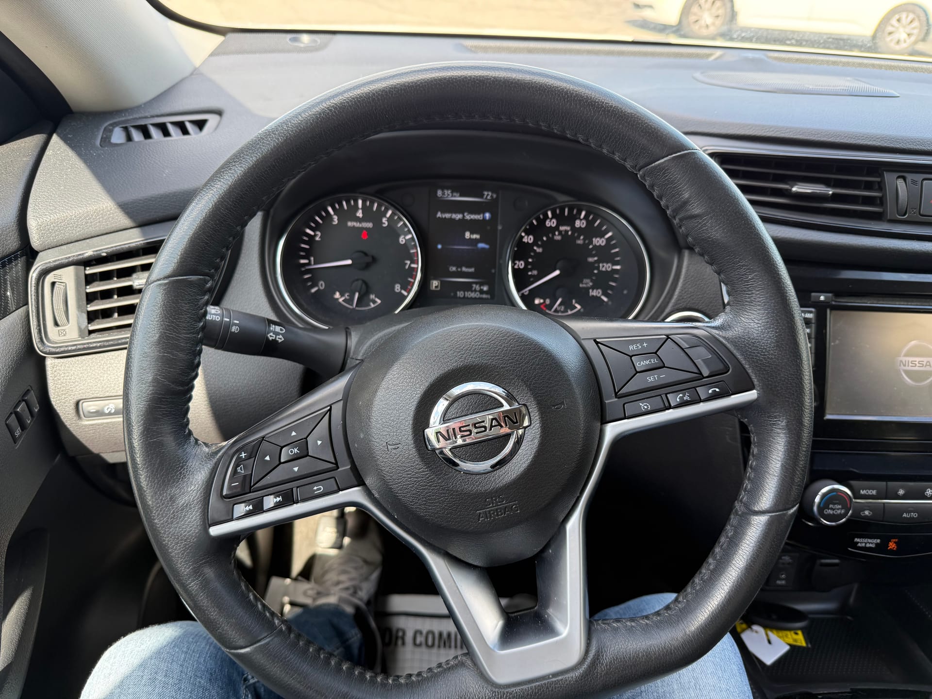 2017 NISSAN ROGUE - Gallery Image