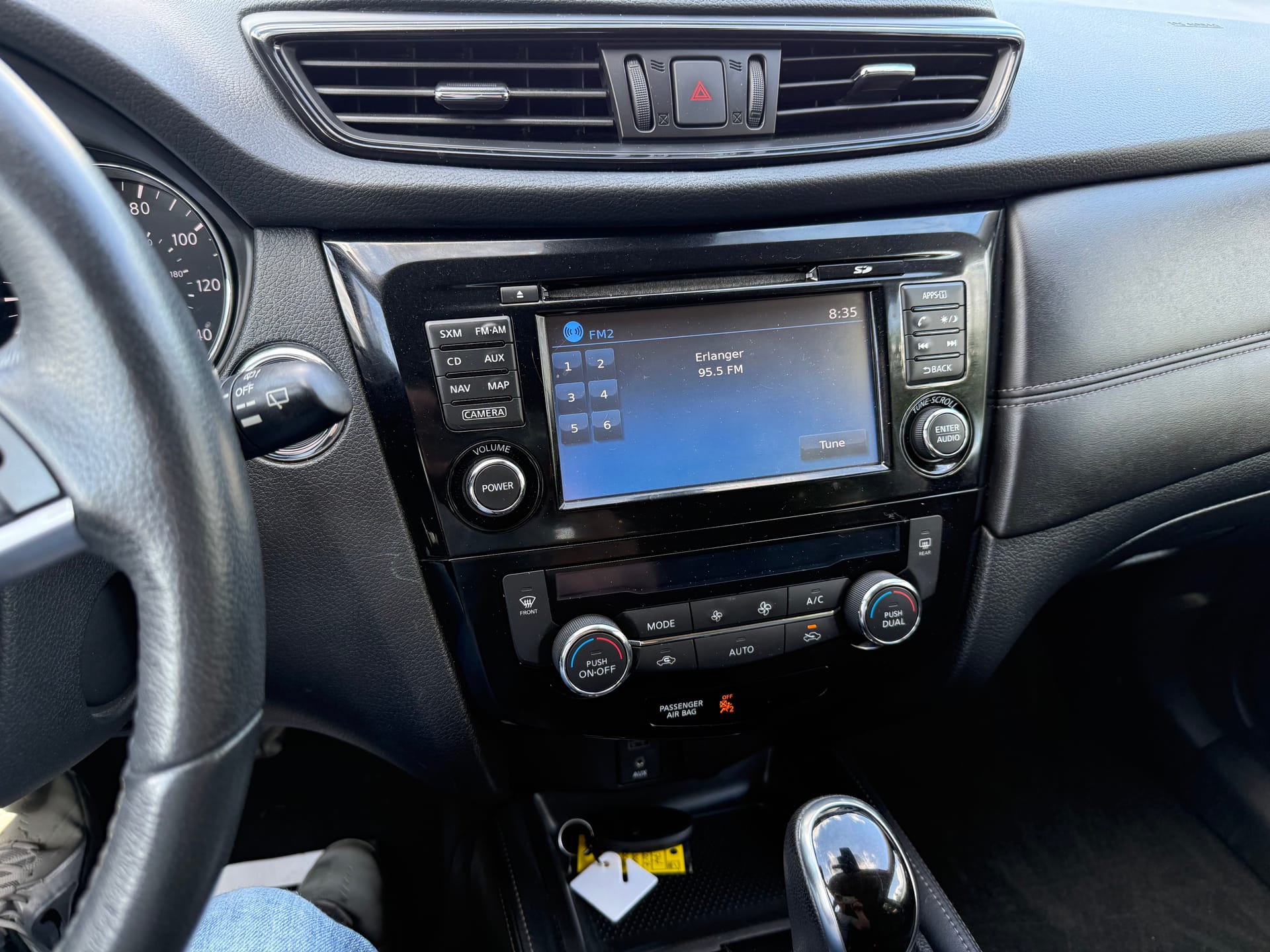 2017 NISSAN ROGUE - Gallery Image