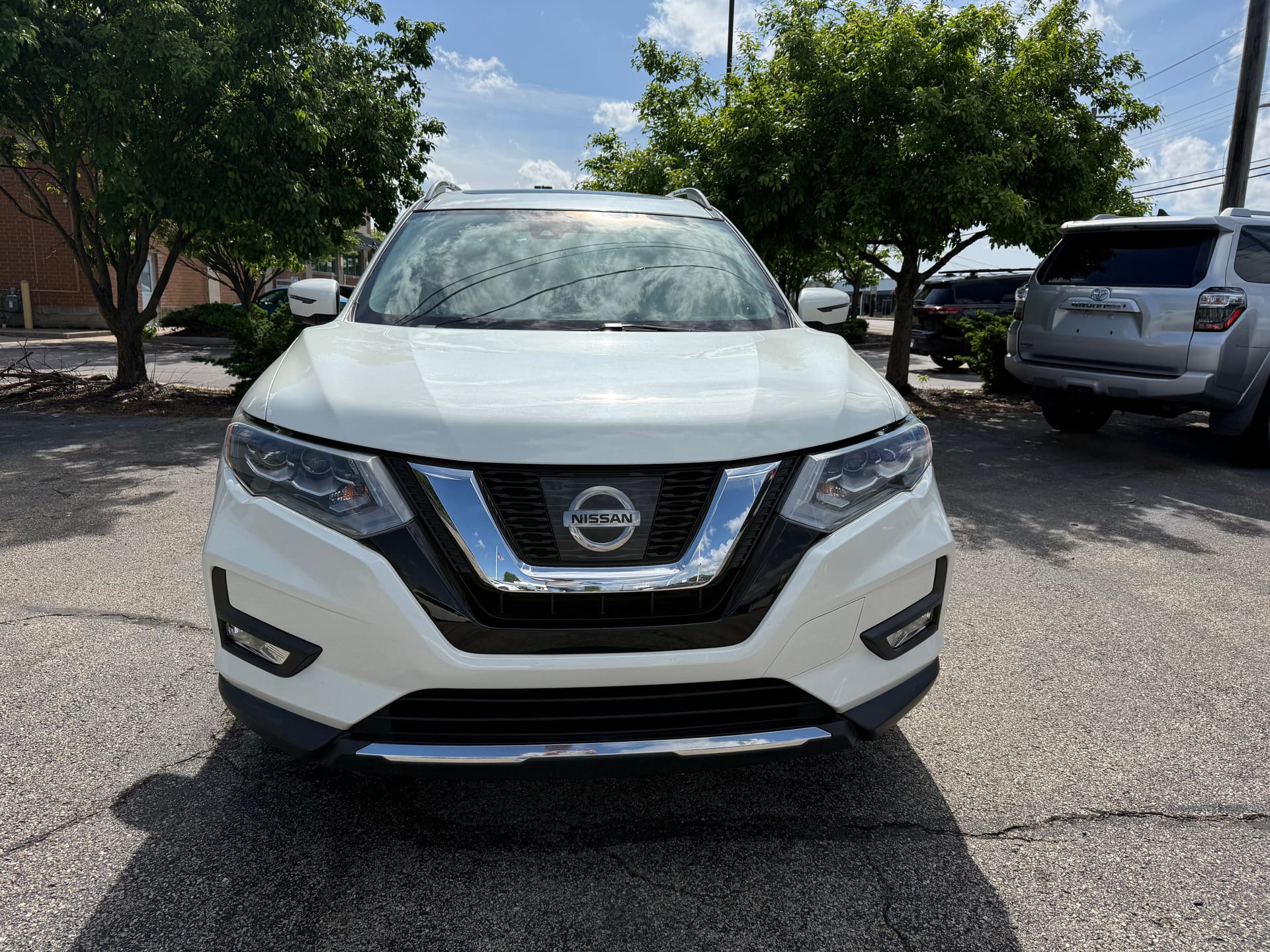 2017 NISSAN ROGUE - Gallery Image