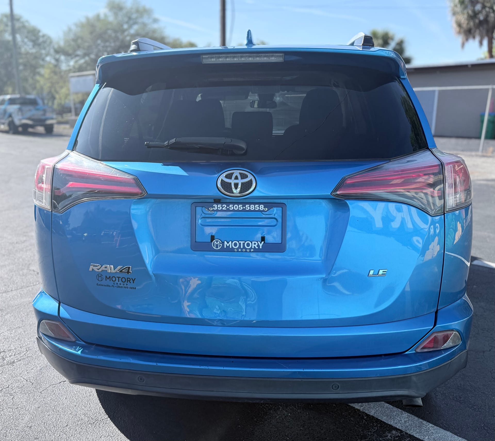 2018 TOYOTA RAV4 - Gallery Image