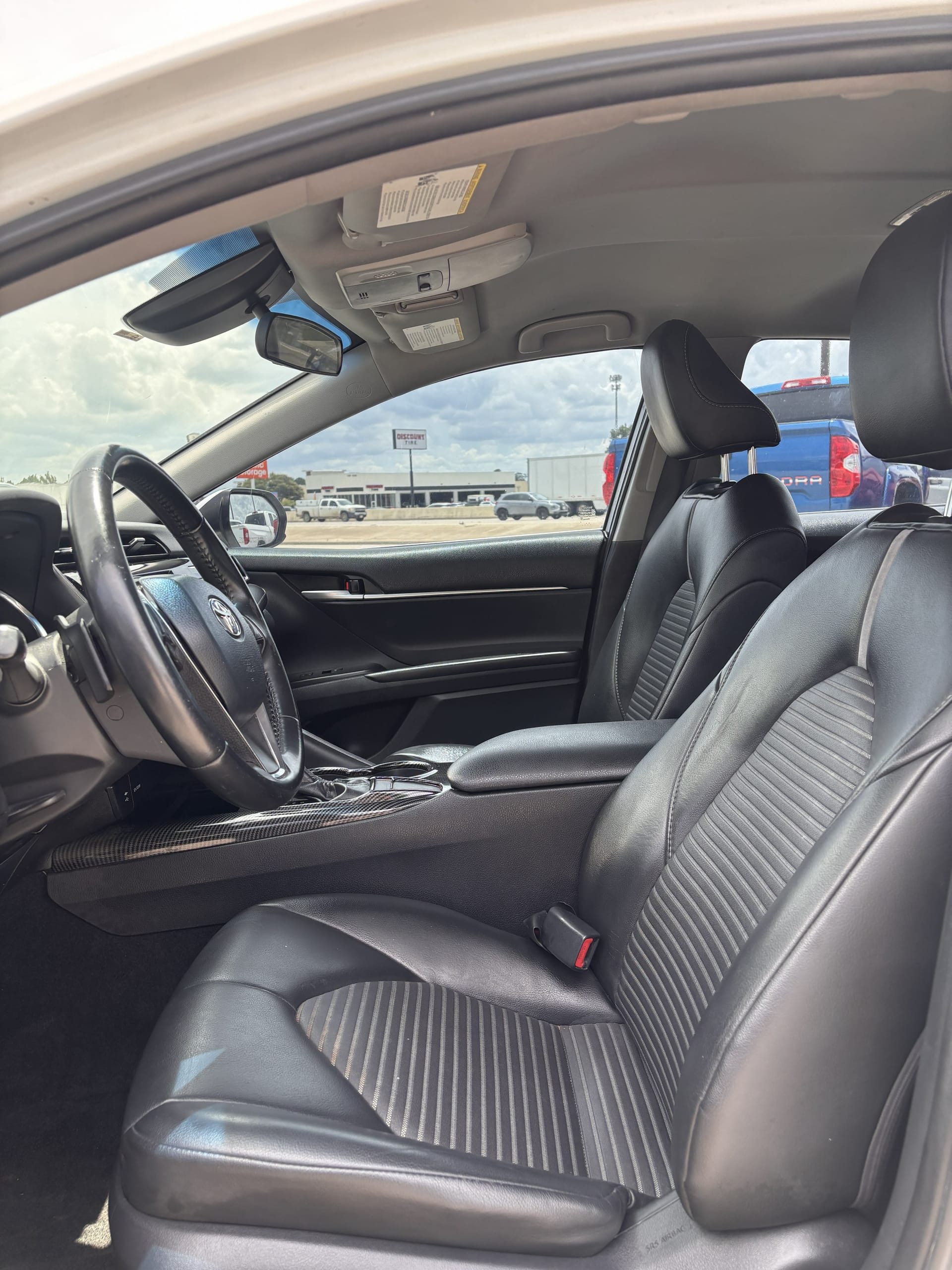 2018 TOYOTA CAMRY - Gallery Image
