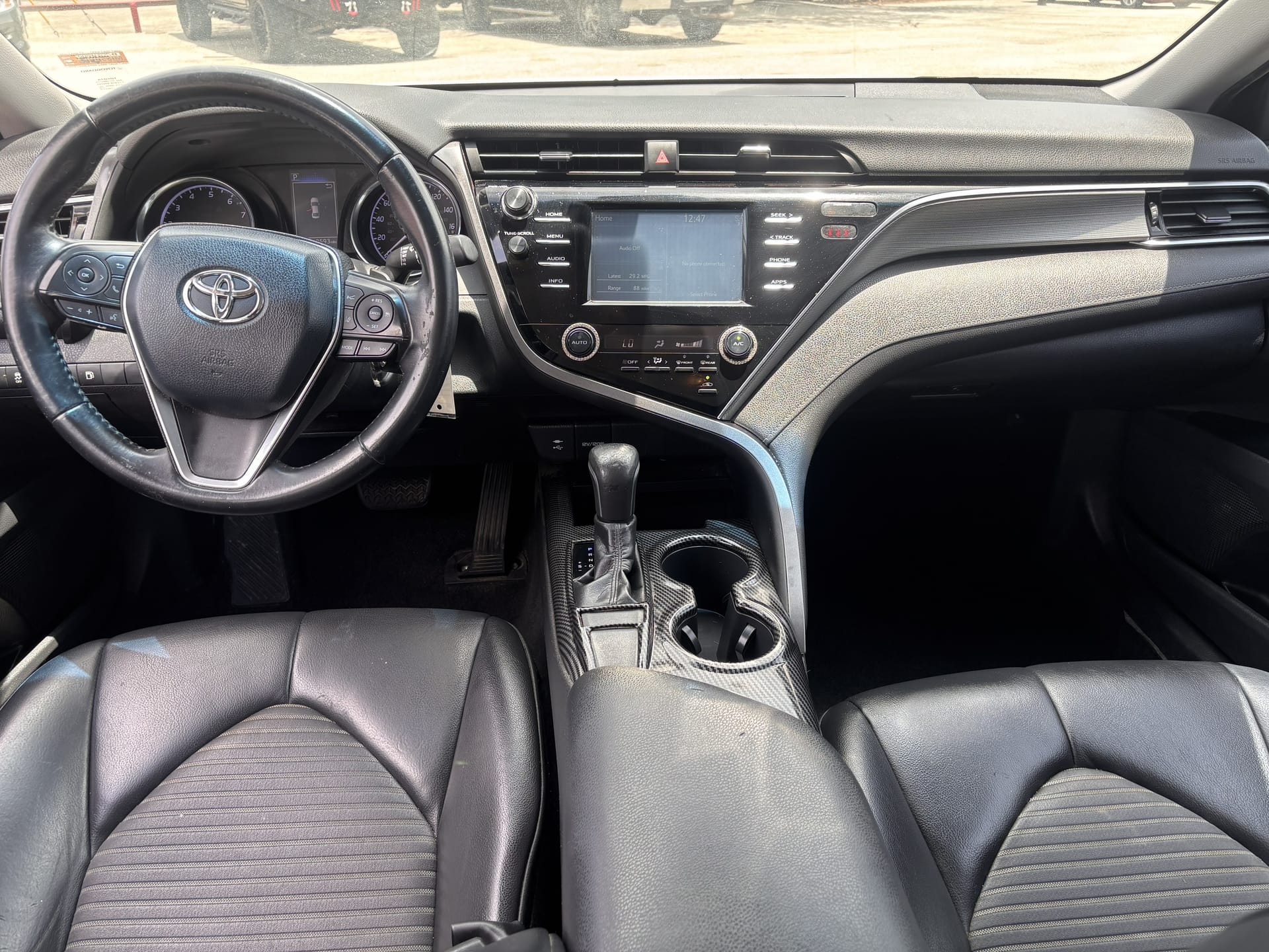 2018 TOYOTA CAMRY - Gallery Image