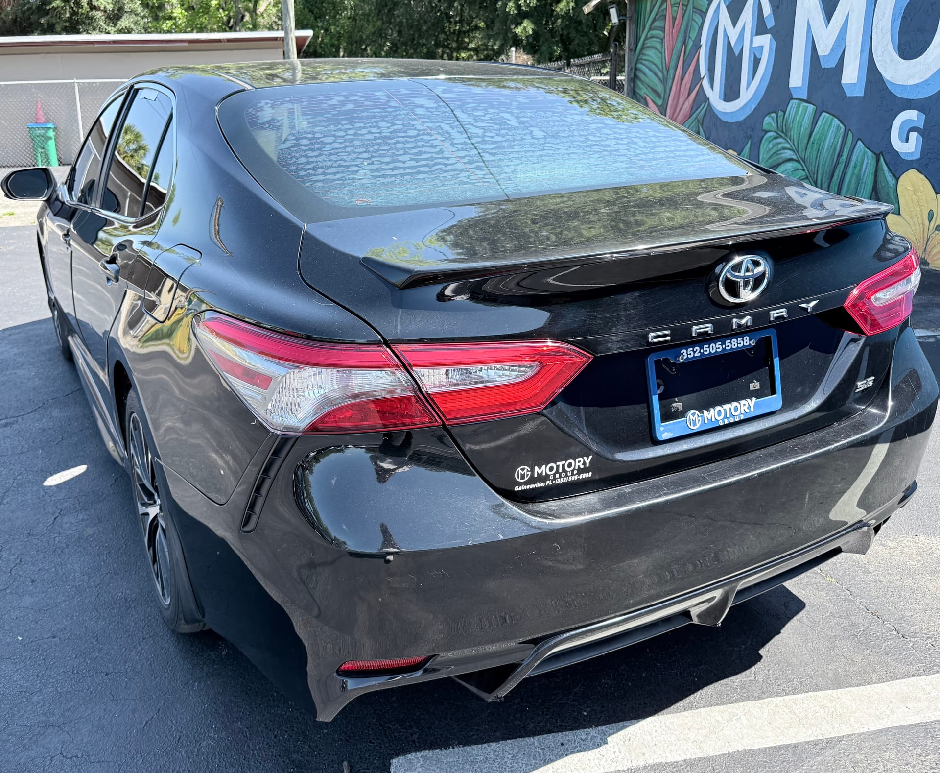 2018 TOYOTA CAMRY - Gallery Image