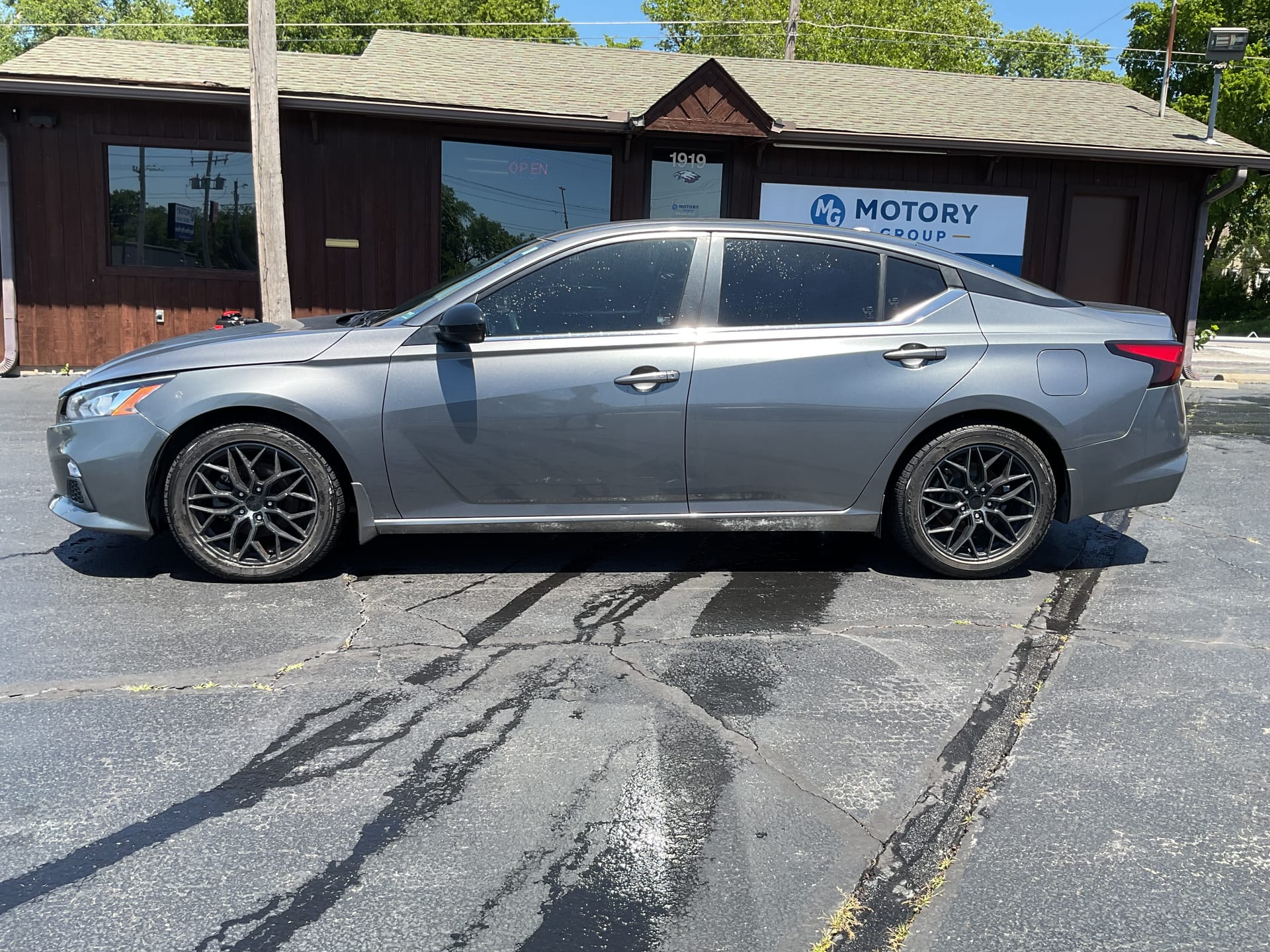 2022 NISSAN ALTIMA - Gallery Image