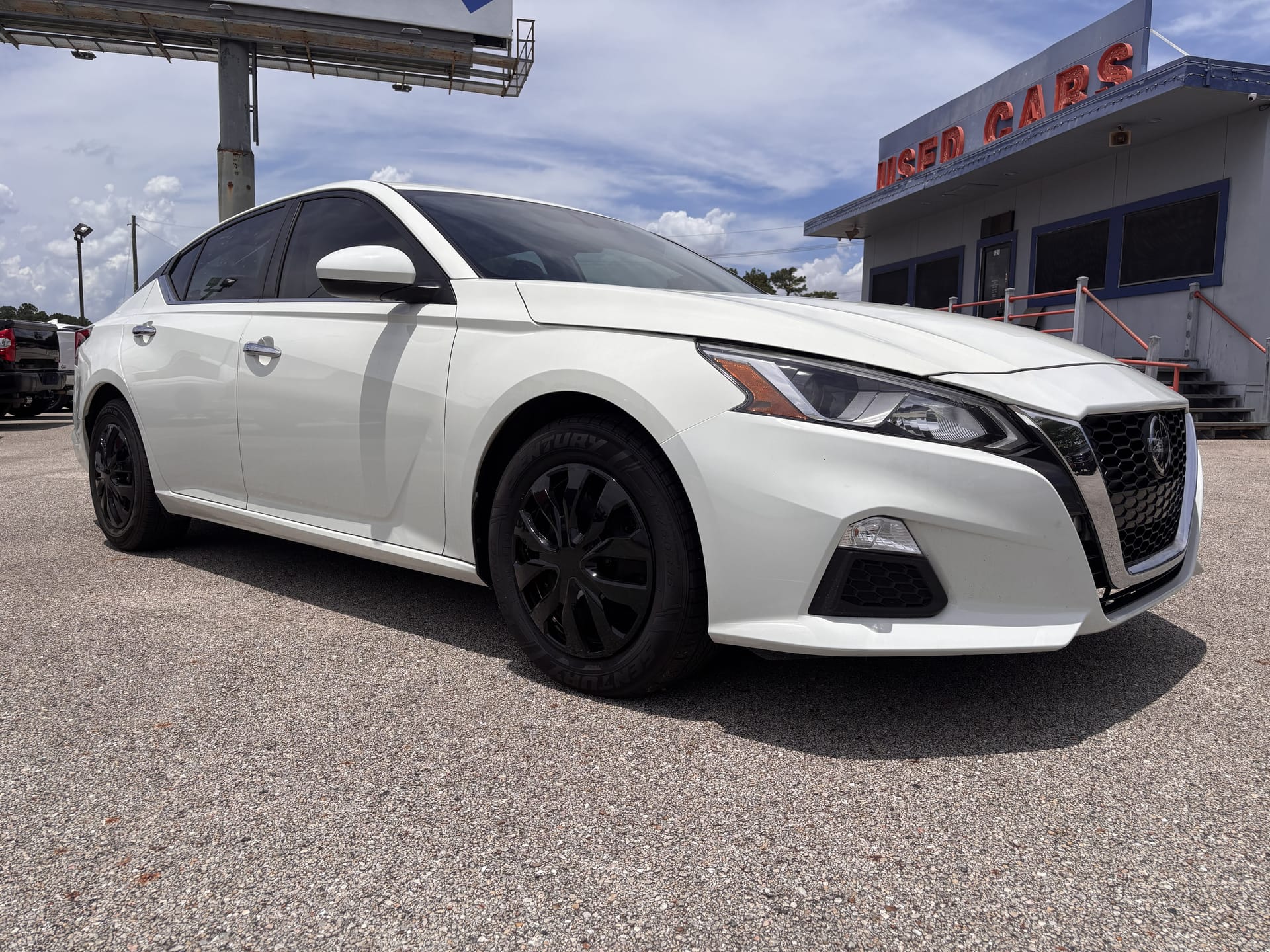 2020 NISSAN ALTIMA - Gallery Image