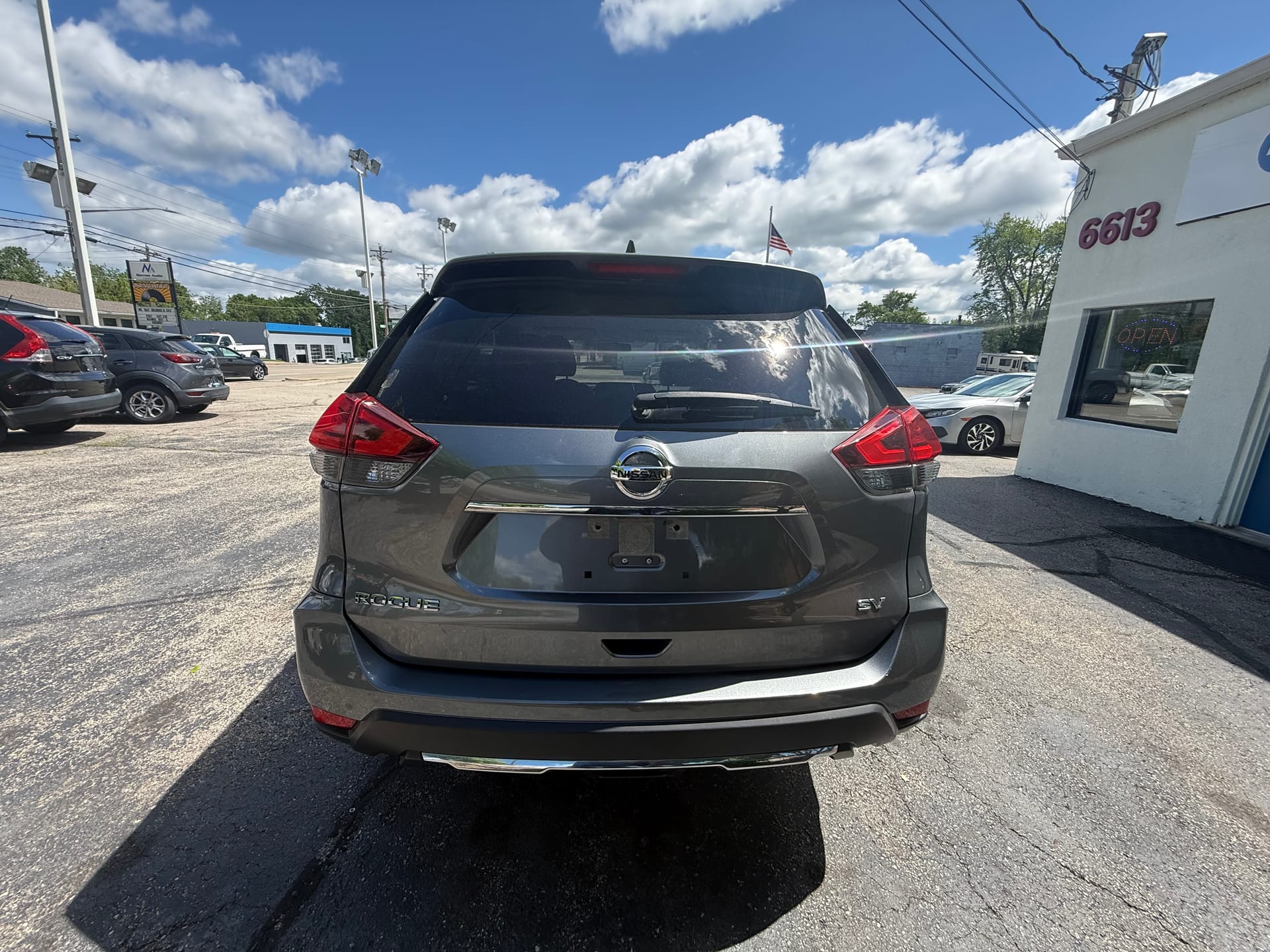 2017 NISSAN ROGUE - Gallery Image