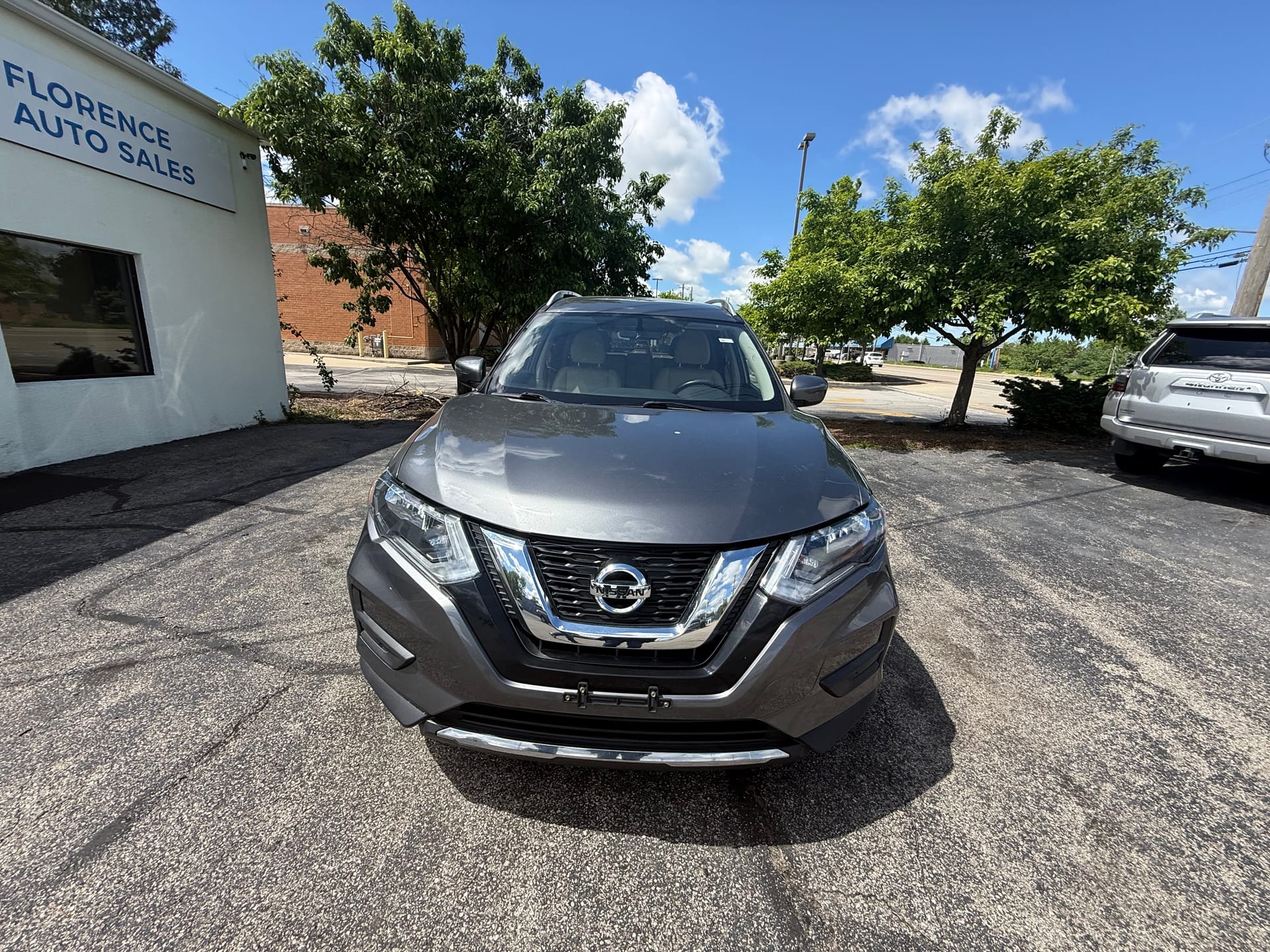 2017 NISSAN ROGUE - Gallery Image