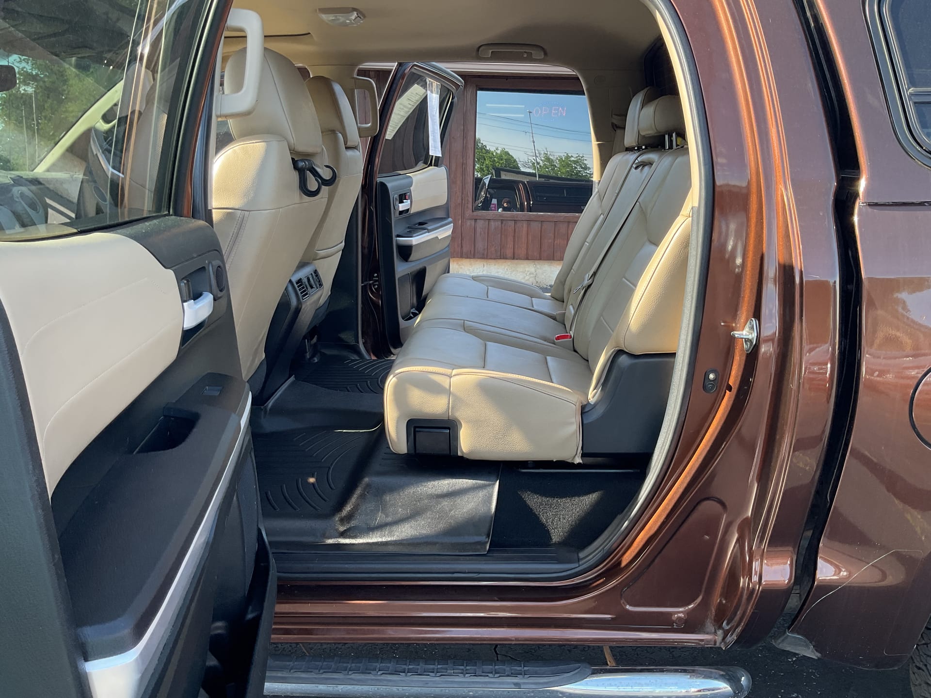 2017 TOYOTA TUNDRA - Gallery Image