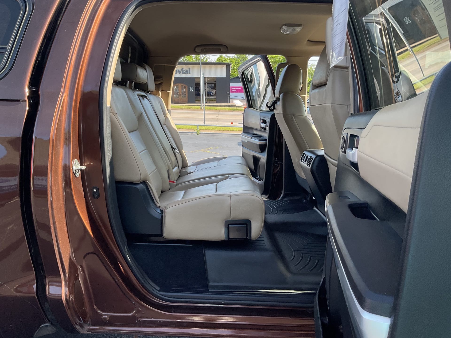 2017 TOYOTA TUNDRA - Gallery Image