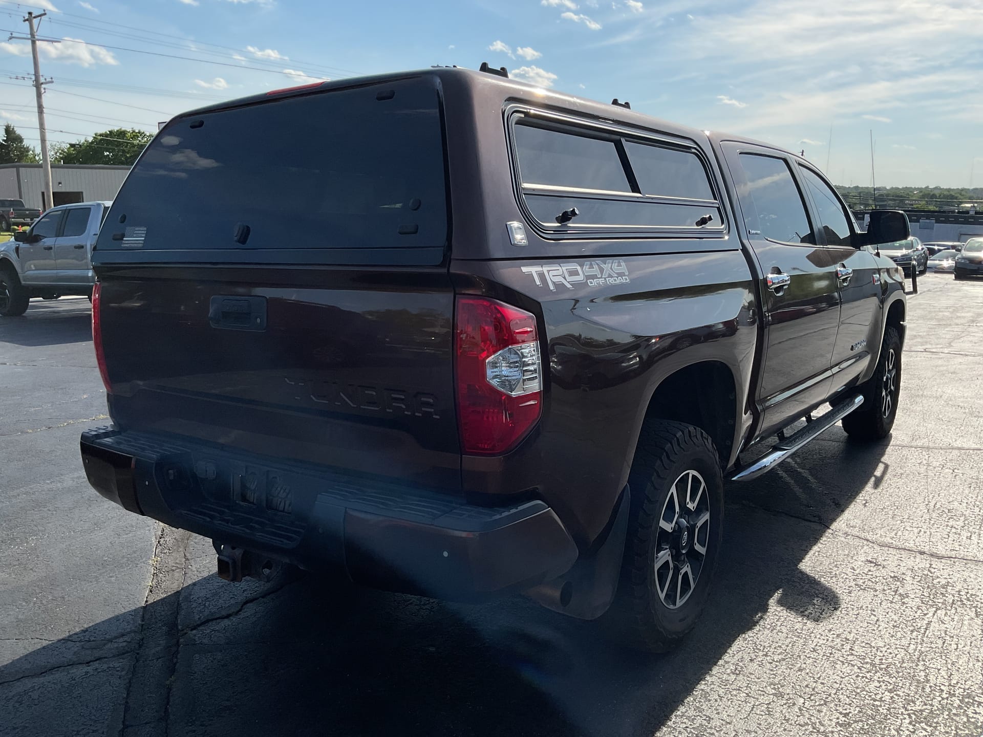 2017 TOYOTA TUNDRA - Gallery Image