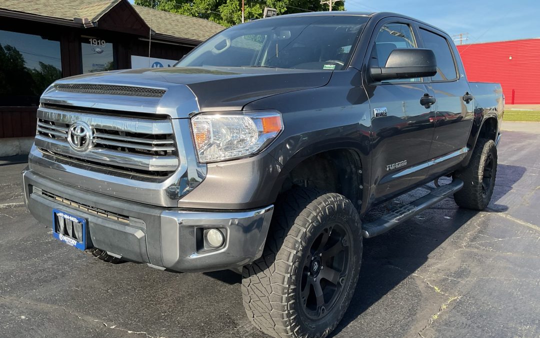 2016 TOYOTA TUNDRA