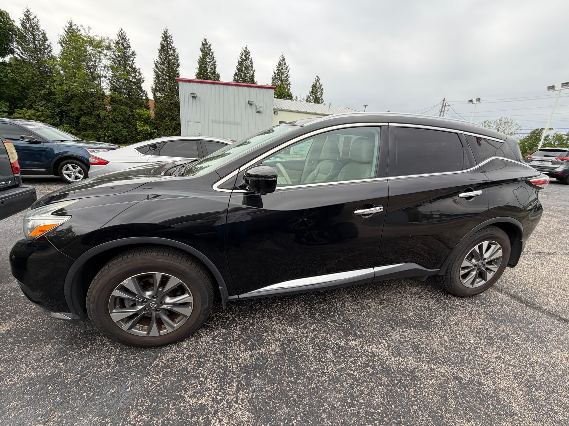 2017 NISSAN MURANO - Gallery Image