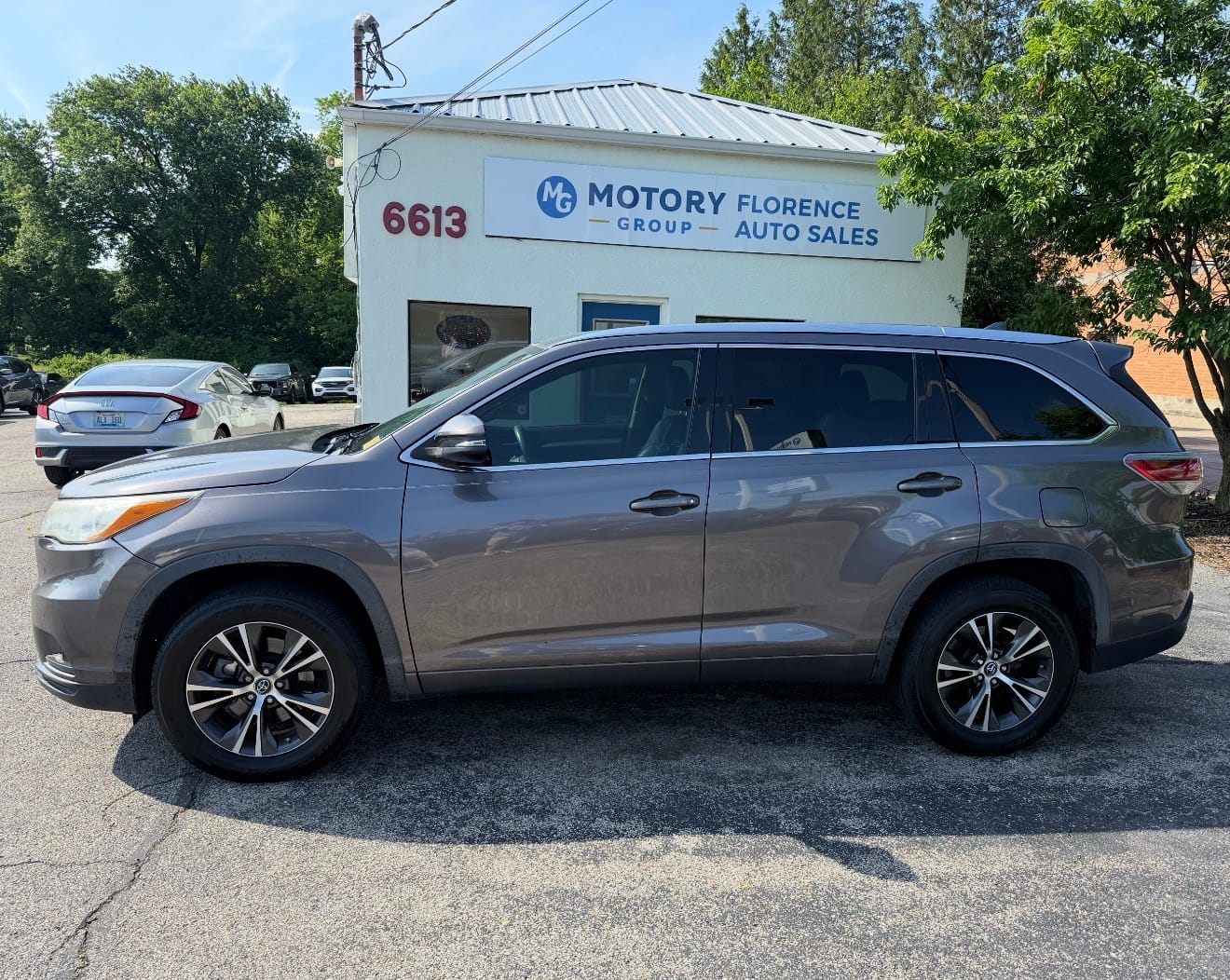 2016 TOYOTA HIGHLANDER - Gallery Image