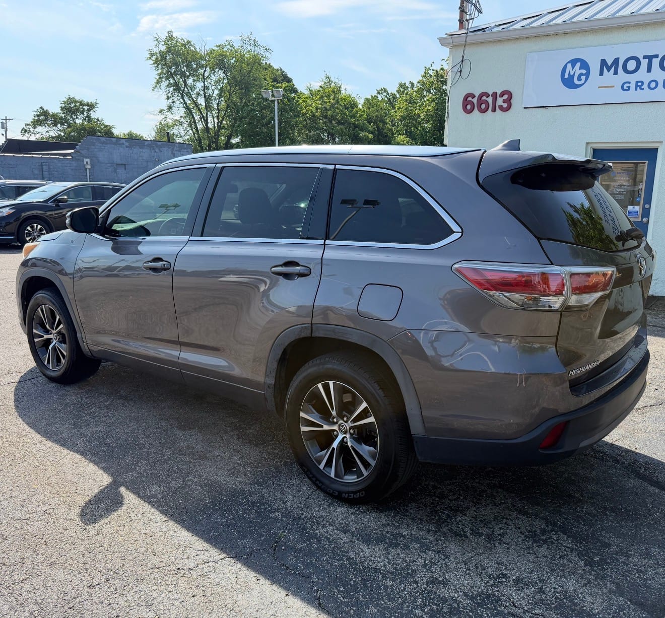 2016 TOYOTA HIGHLANDER - Gallery Image