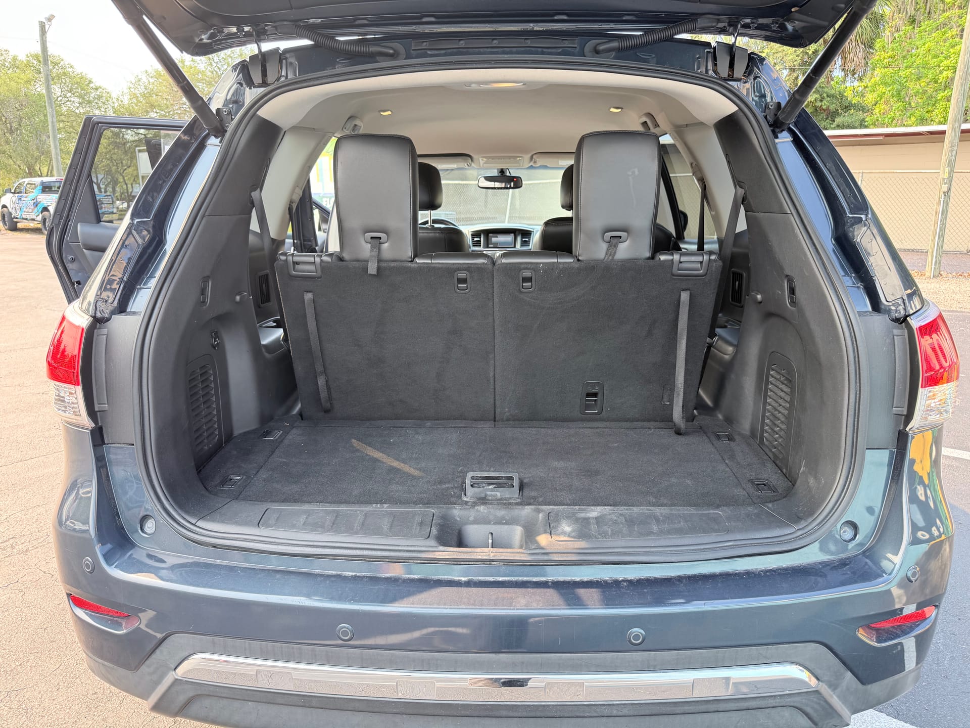 2015 NISSAN PATHFINDER - Gallery Image