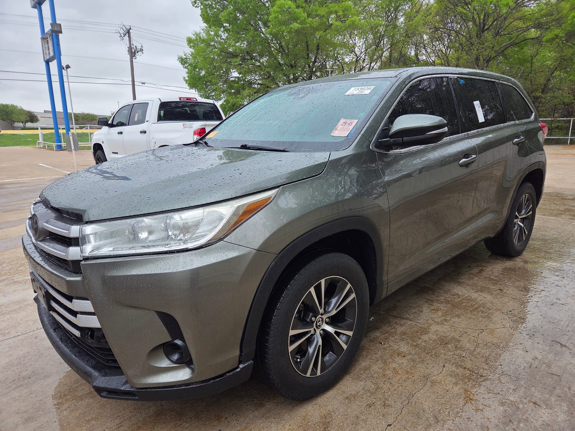 2018 TOYOTA HIGHLANDER - Gallery Image