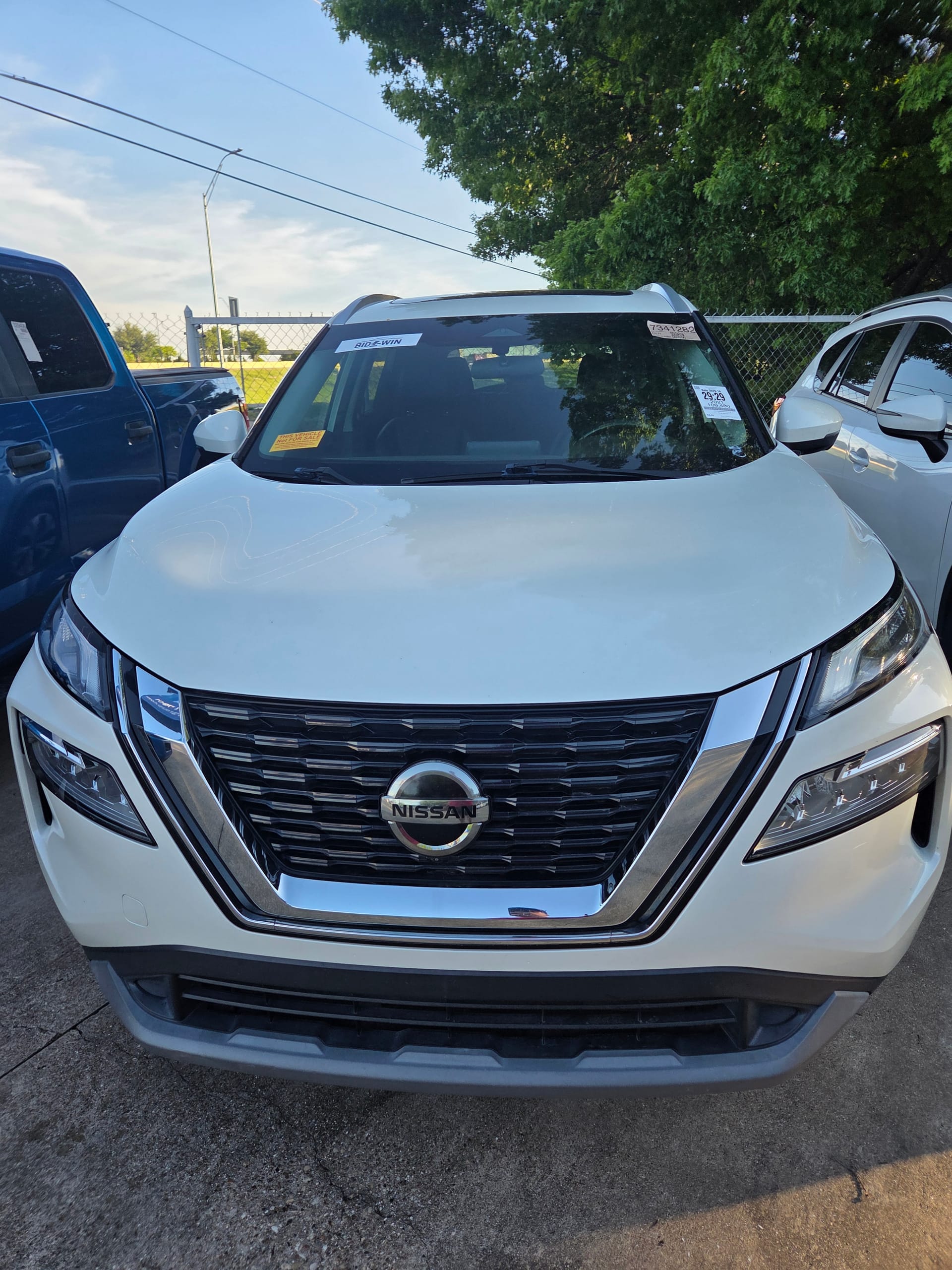 2021 NISSAN ROGUE - Gallery Image