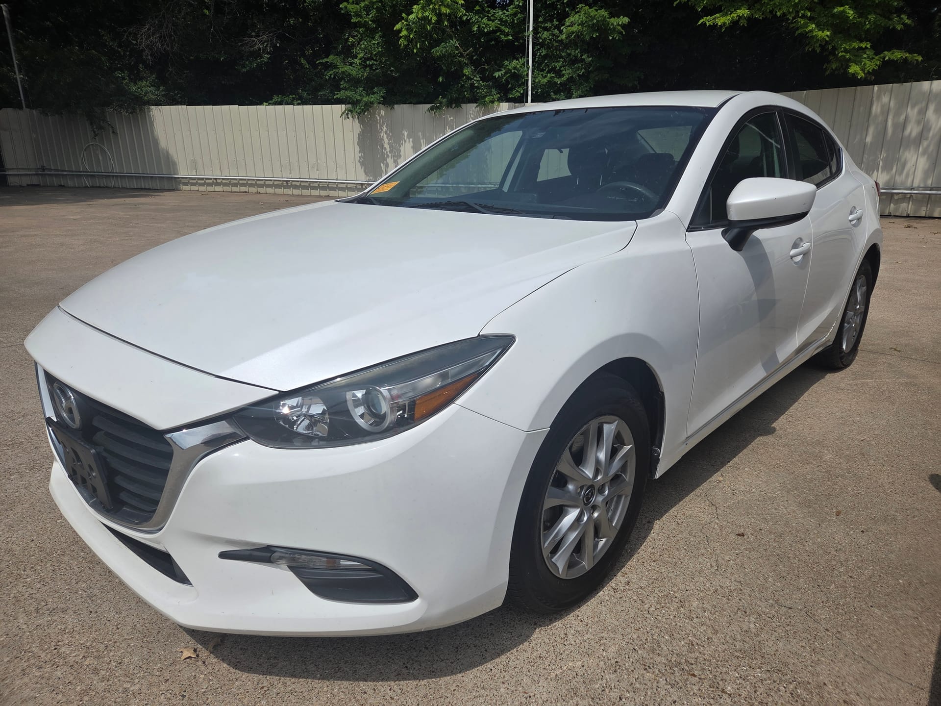 2017 MAZDA MAZDA3 - Gallery Image