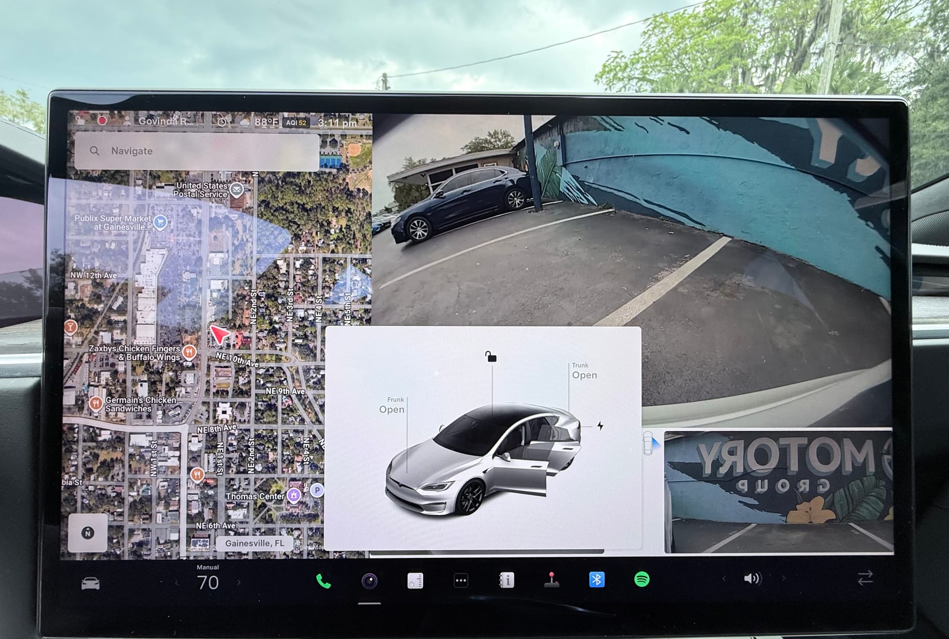2022 TESLA MODEL S - Gallery Image
