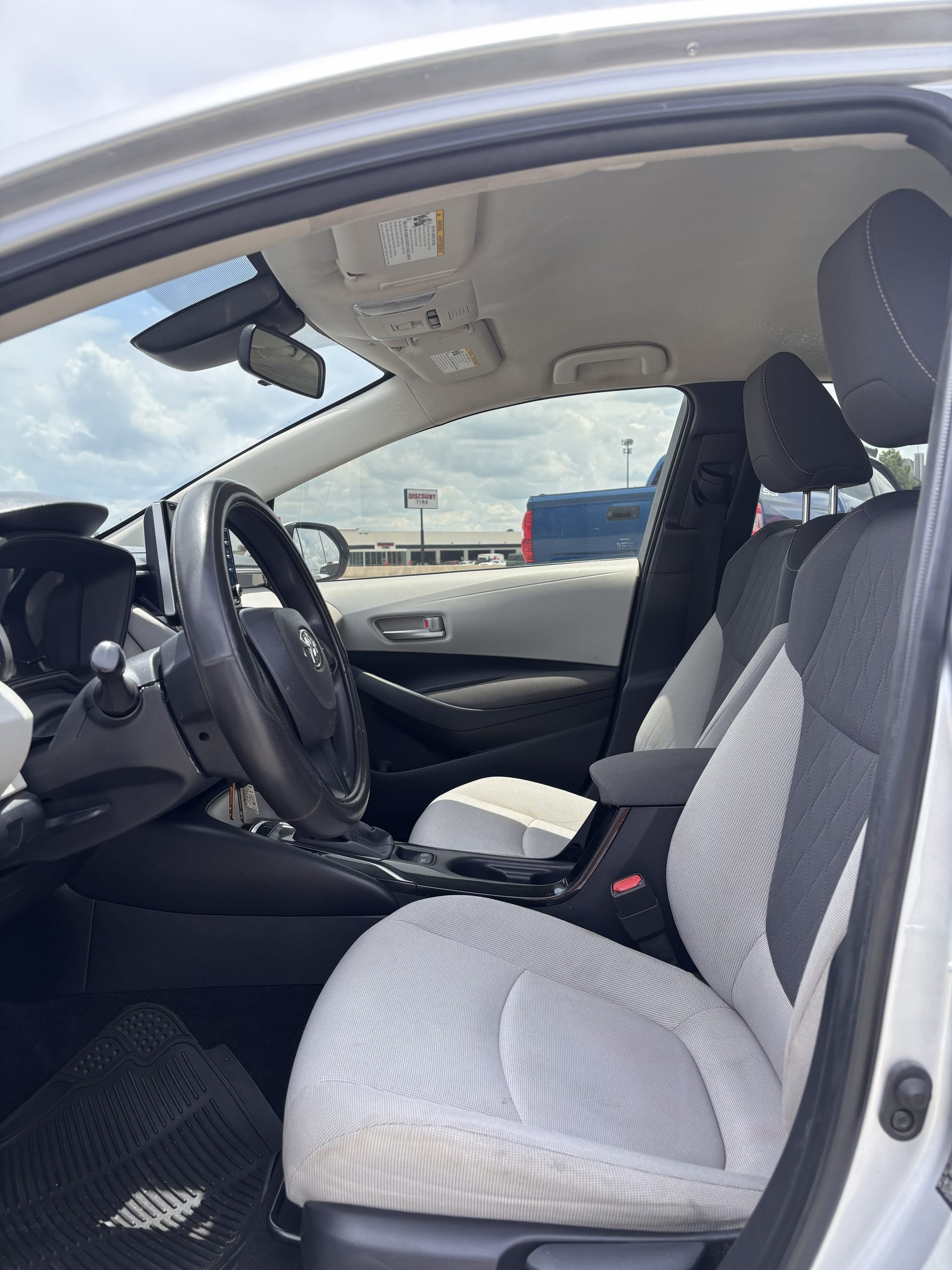 2020 TOYOTA COROLLA - Gallery Image