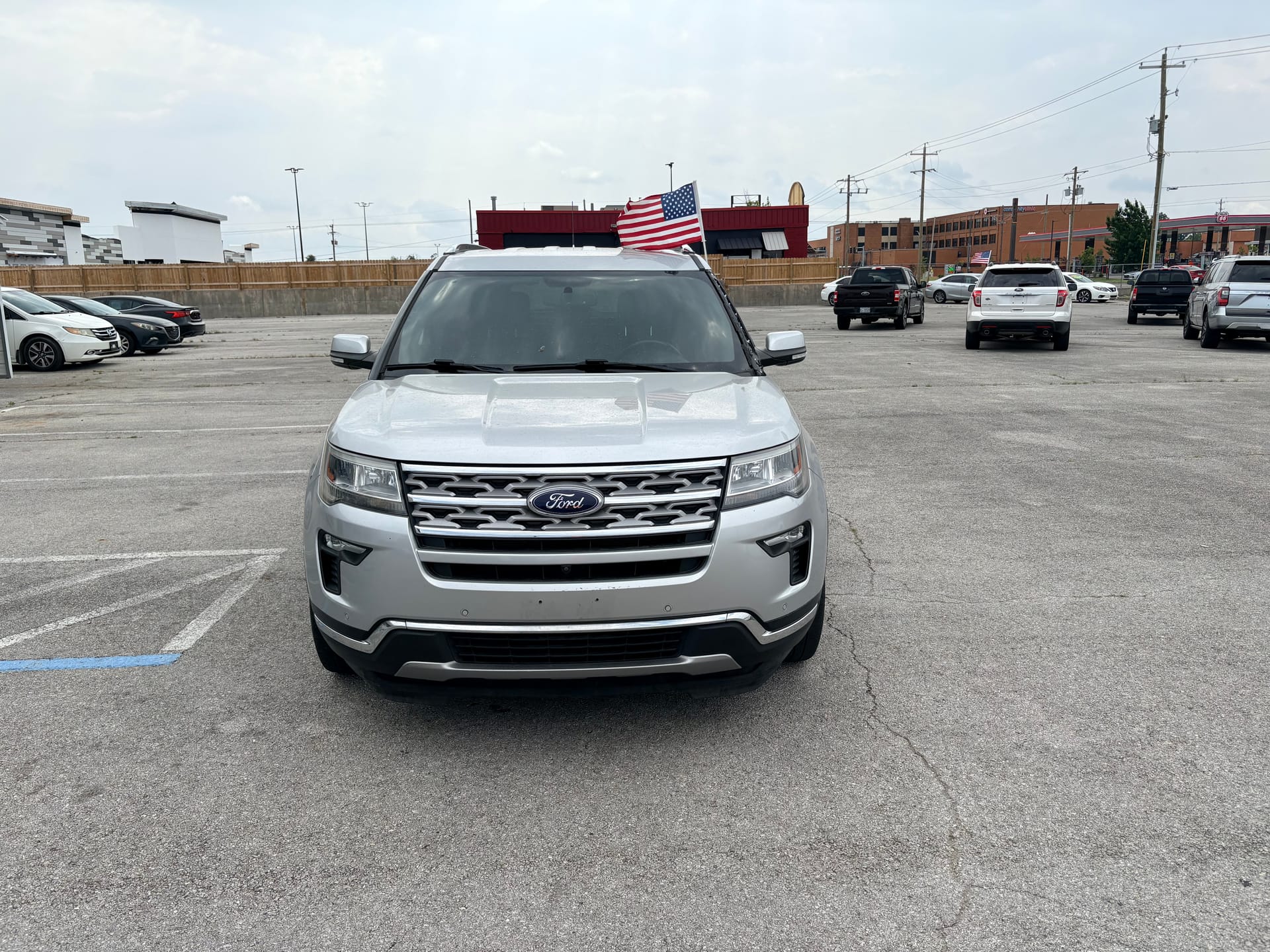 2018 FORD EXPLORER - Gallery Image