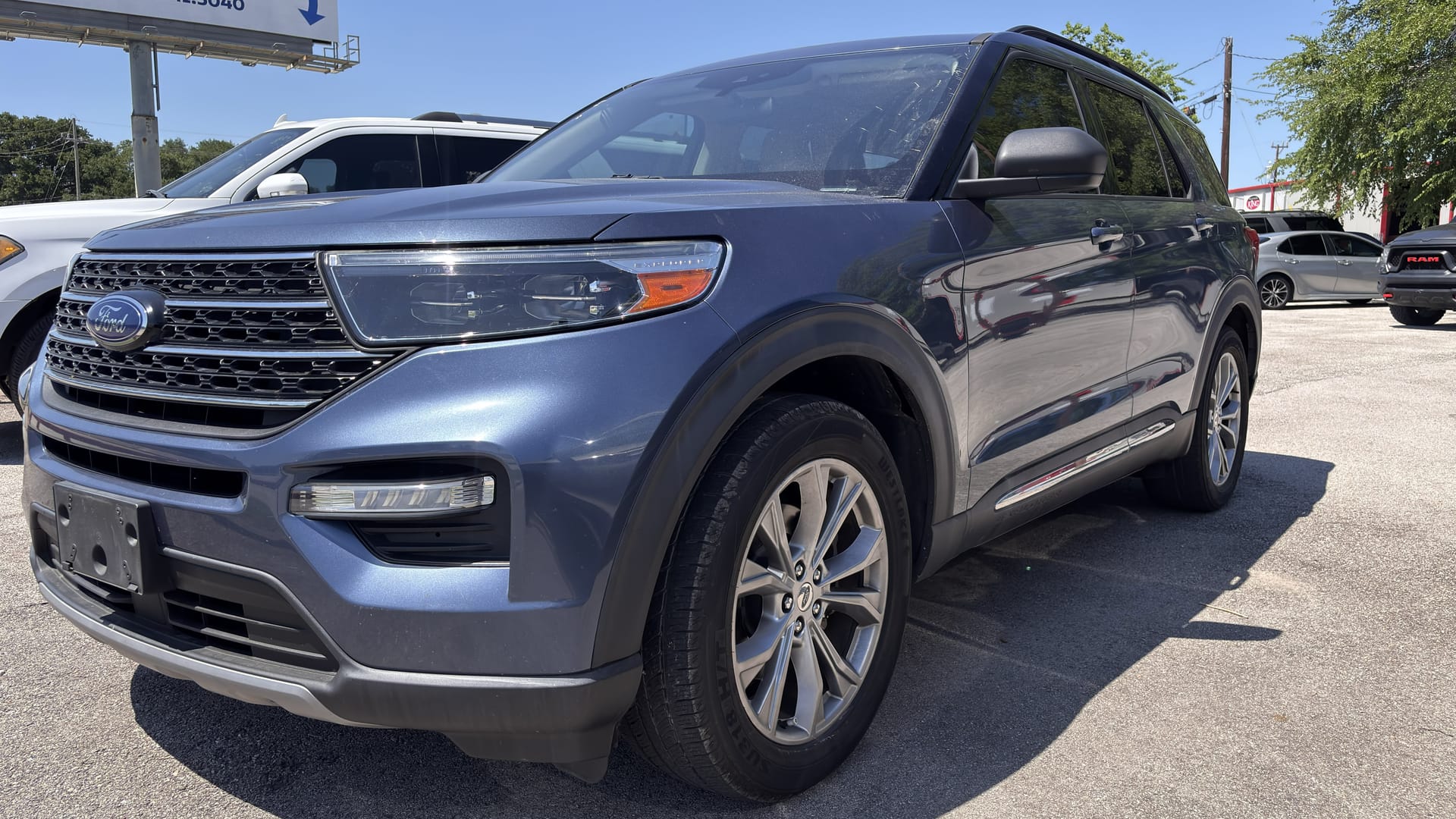 2020 Ford Explorer XLT RWD's photo