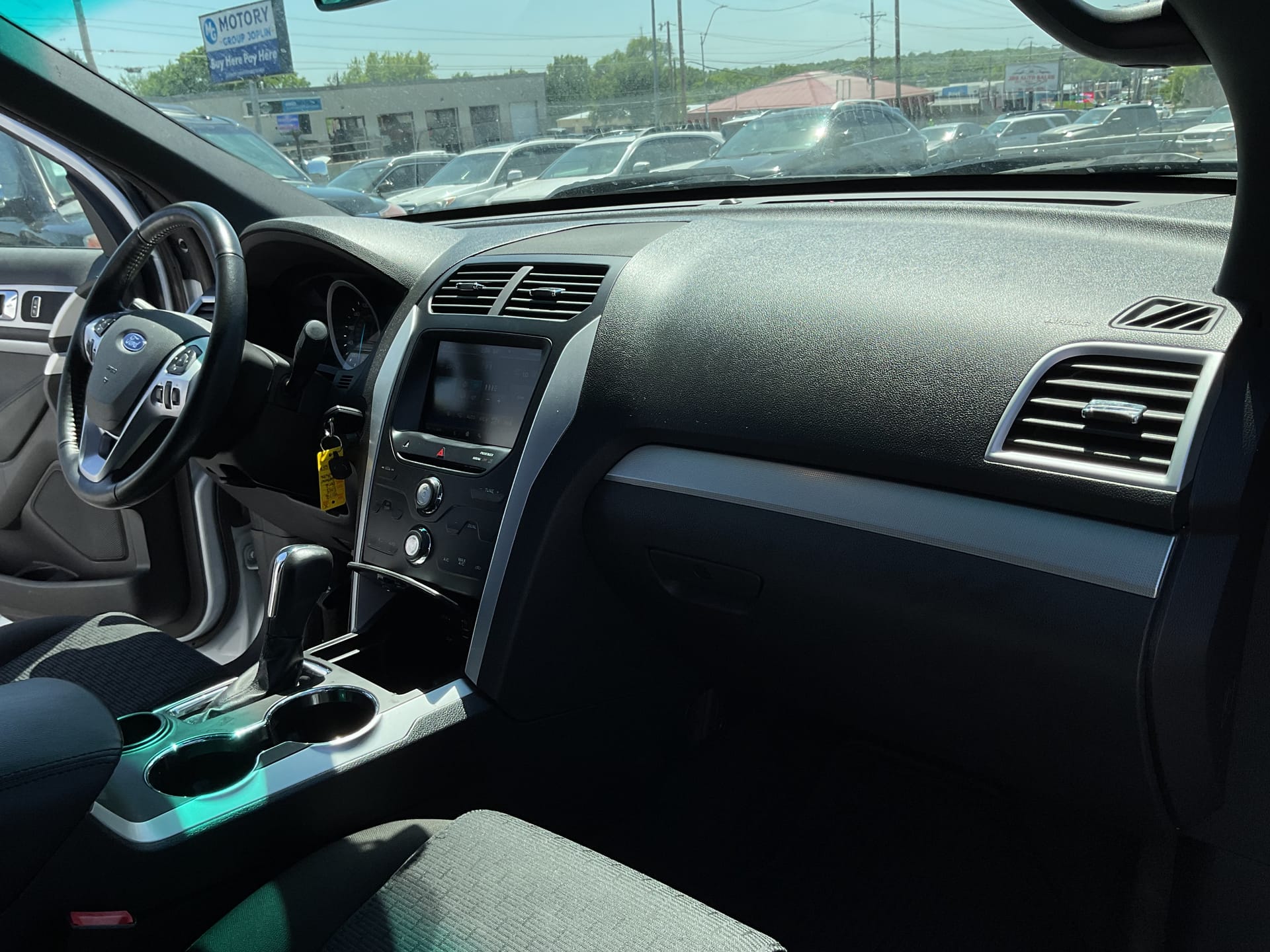 2015 FORD EXPLORER - Gallery Image
