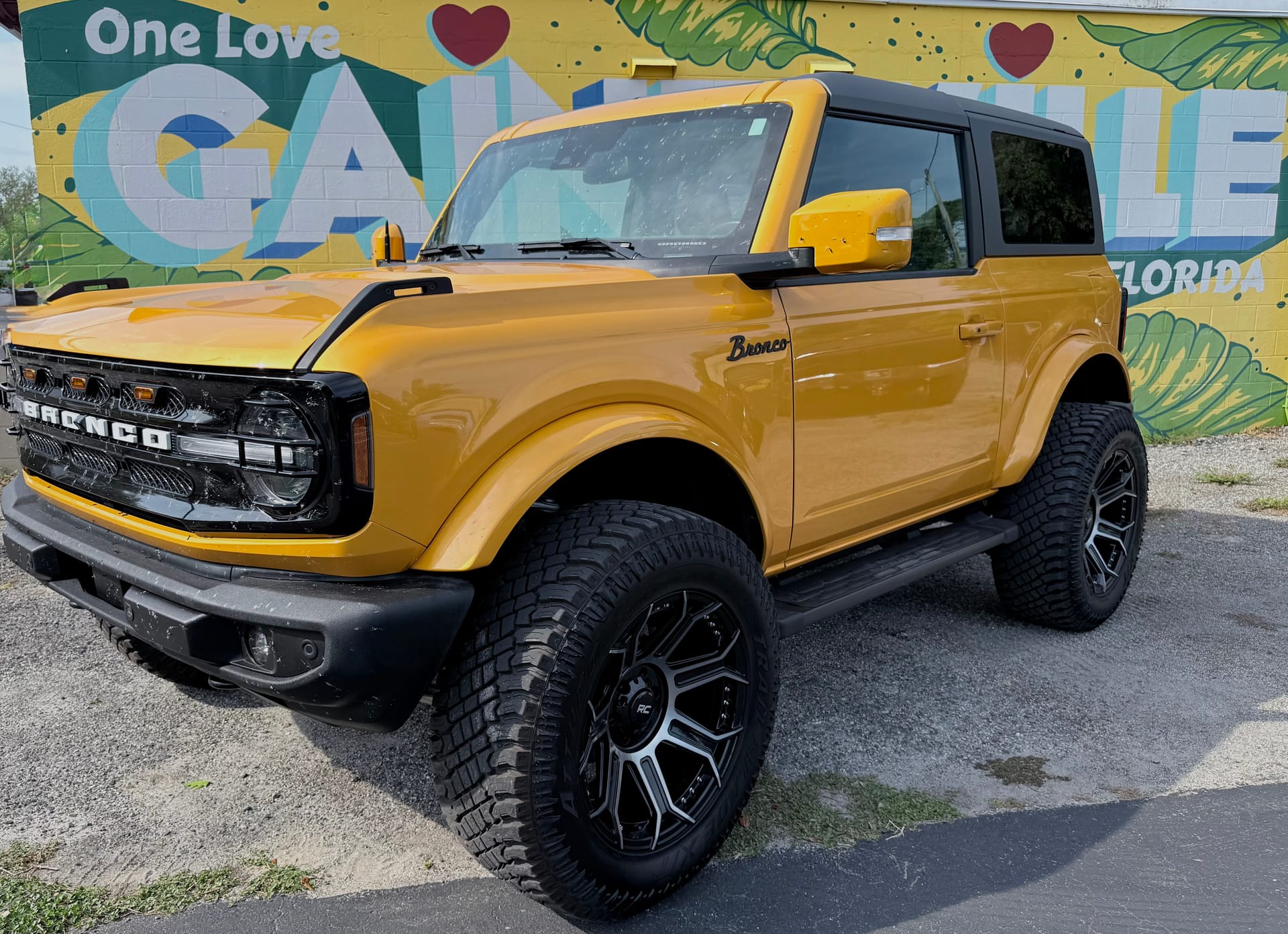 2022 FORD BRONCO - Gallery Image