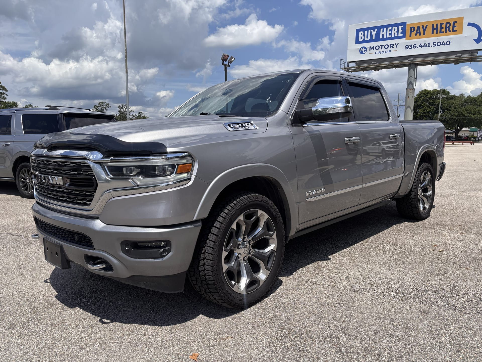 2019 RAM 1500 Limited 4x4 Crew Cab 5'7's photo