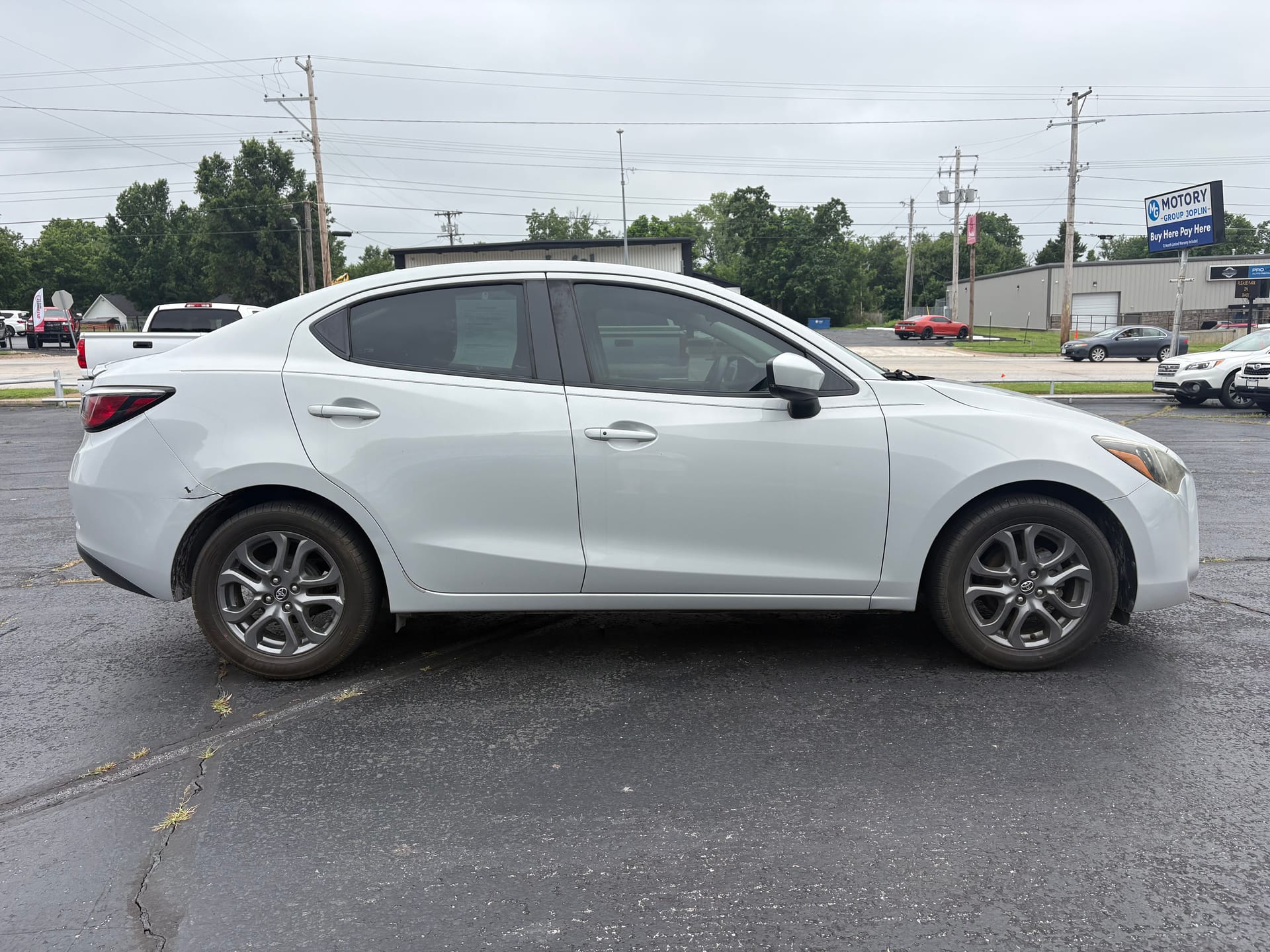 2019 TOYOTA YARIS - Gallery Image