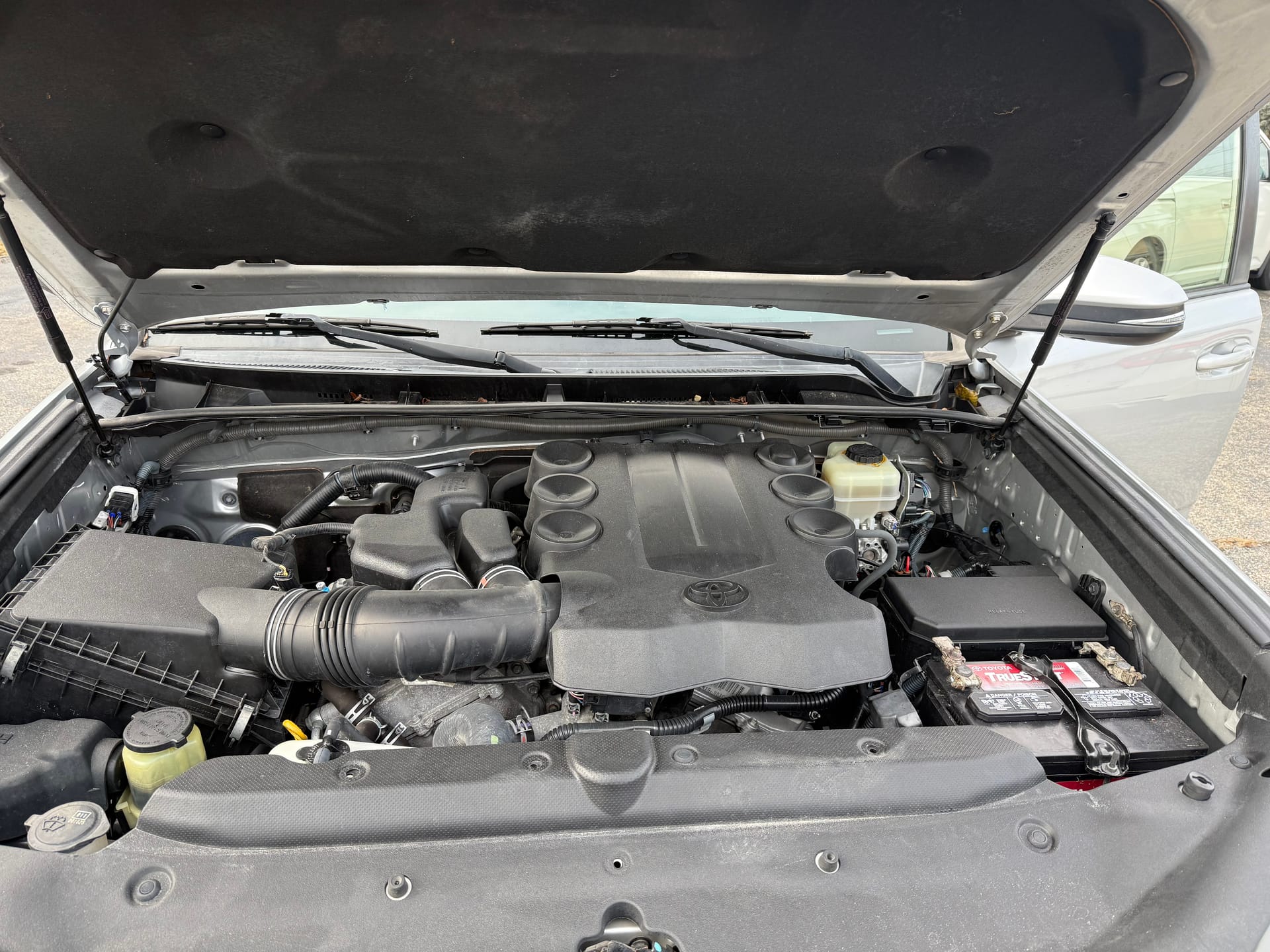 2017 TOYOTA 4RUNNER - Gallery Image