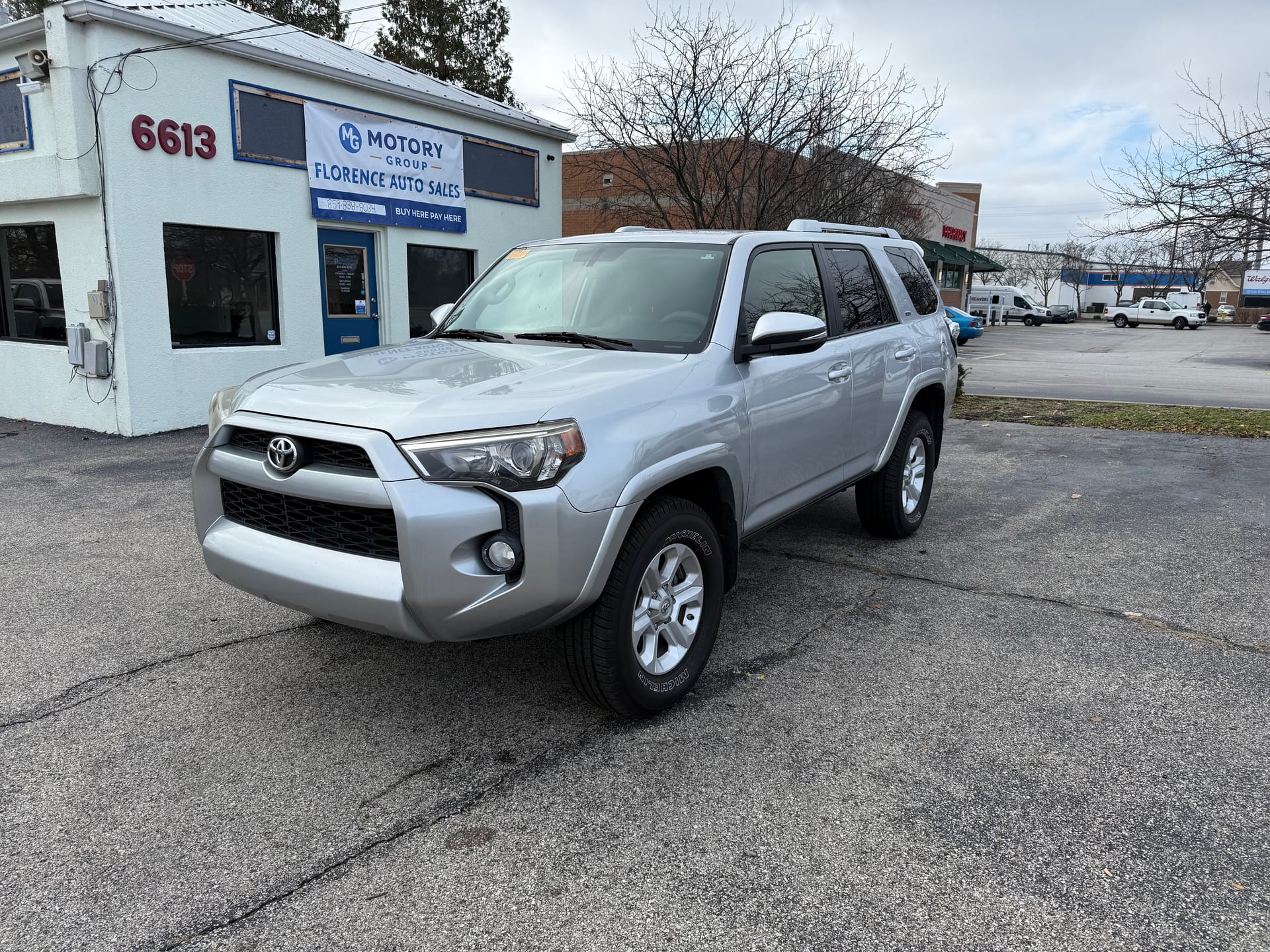 2017 TOYOTA 4RUNNER - Gallery Image