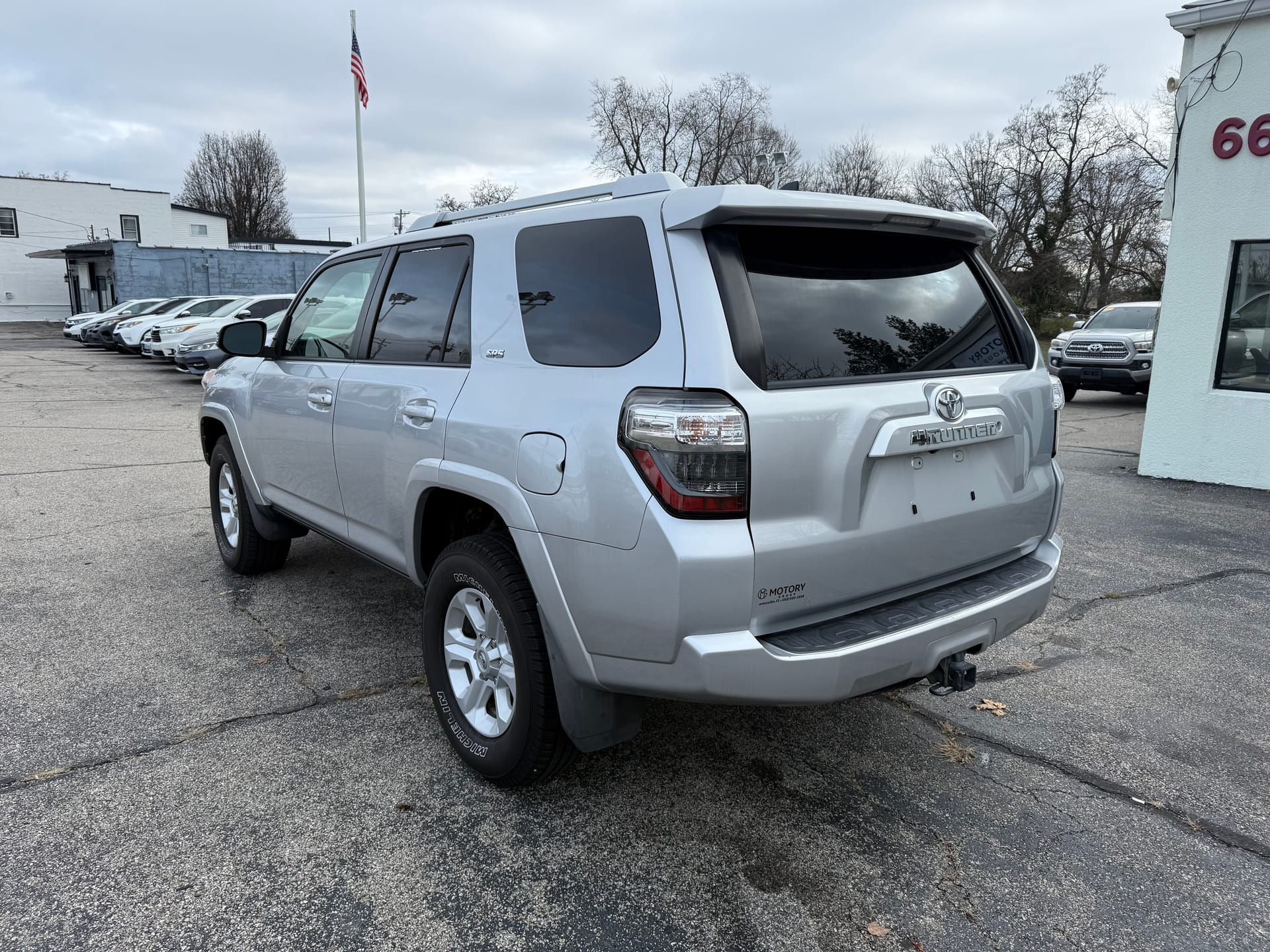 2017 TOYOTA 4RUNNER - Gallery Image