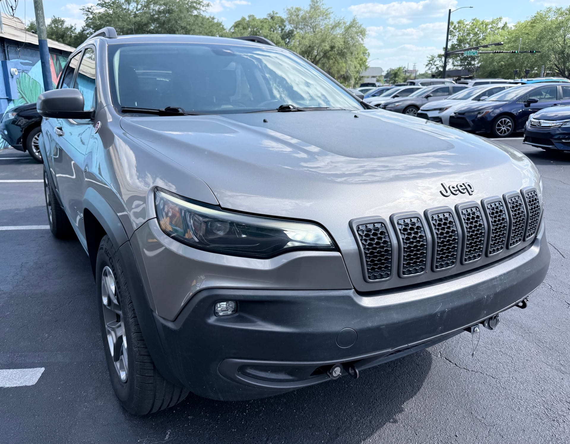 2019 JEEP CHEROKEE TRAILHAWK - Gallery Image