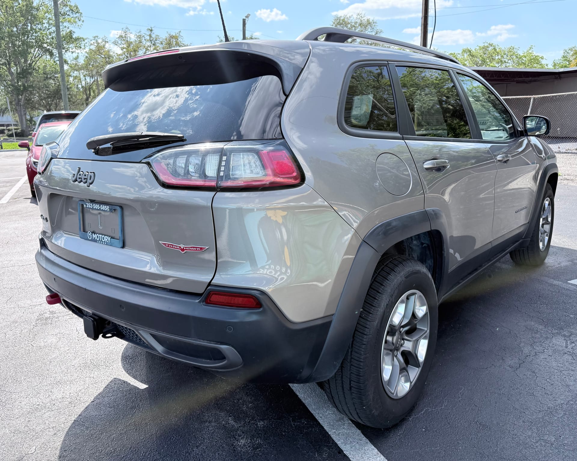 2019 JEEP CHEROKEE TRAILHAWK - Gallery Image