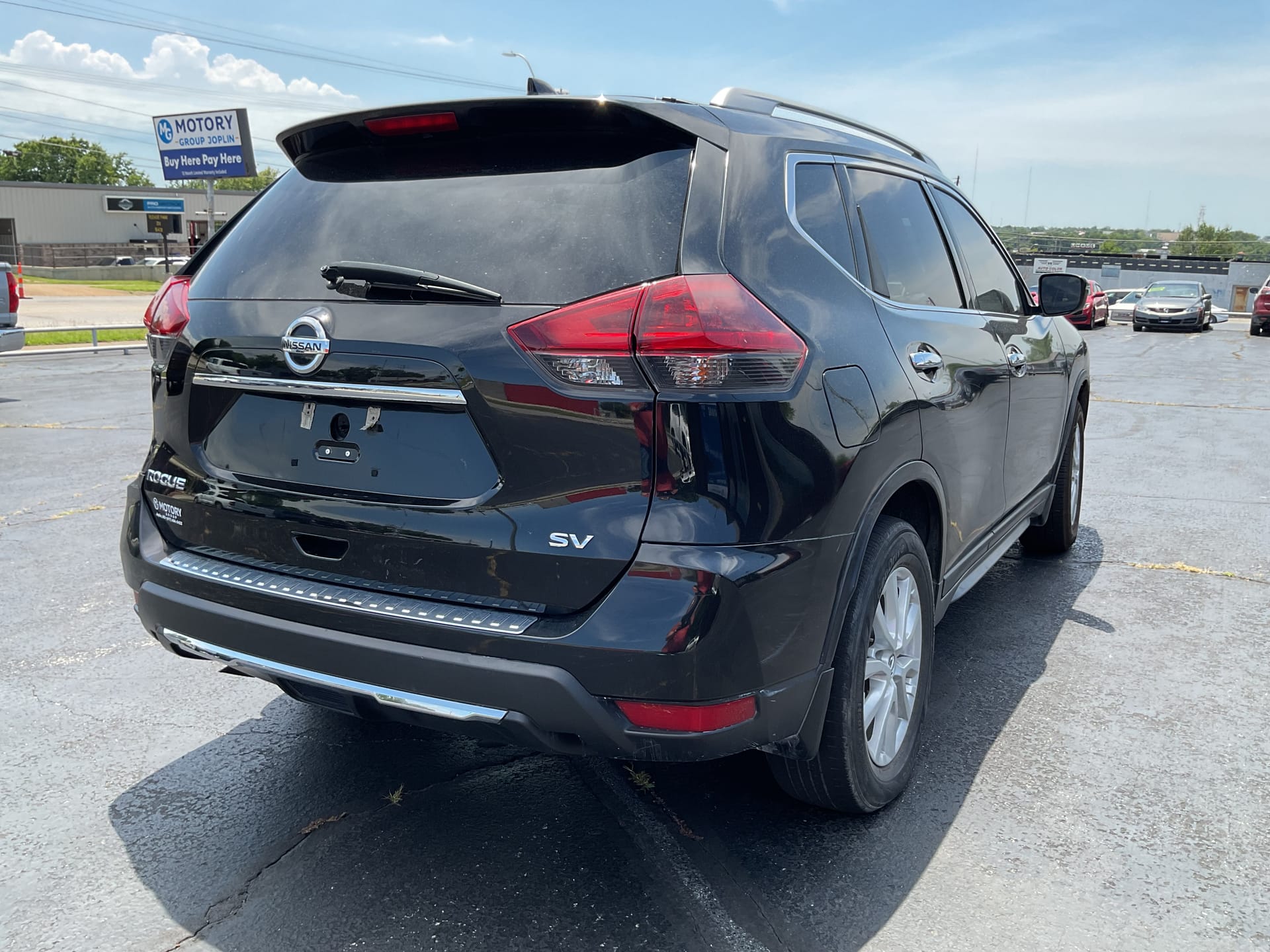 2018 NISSAN ROGUE - Gallery Image