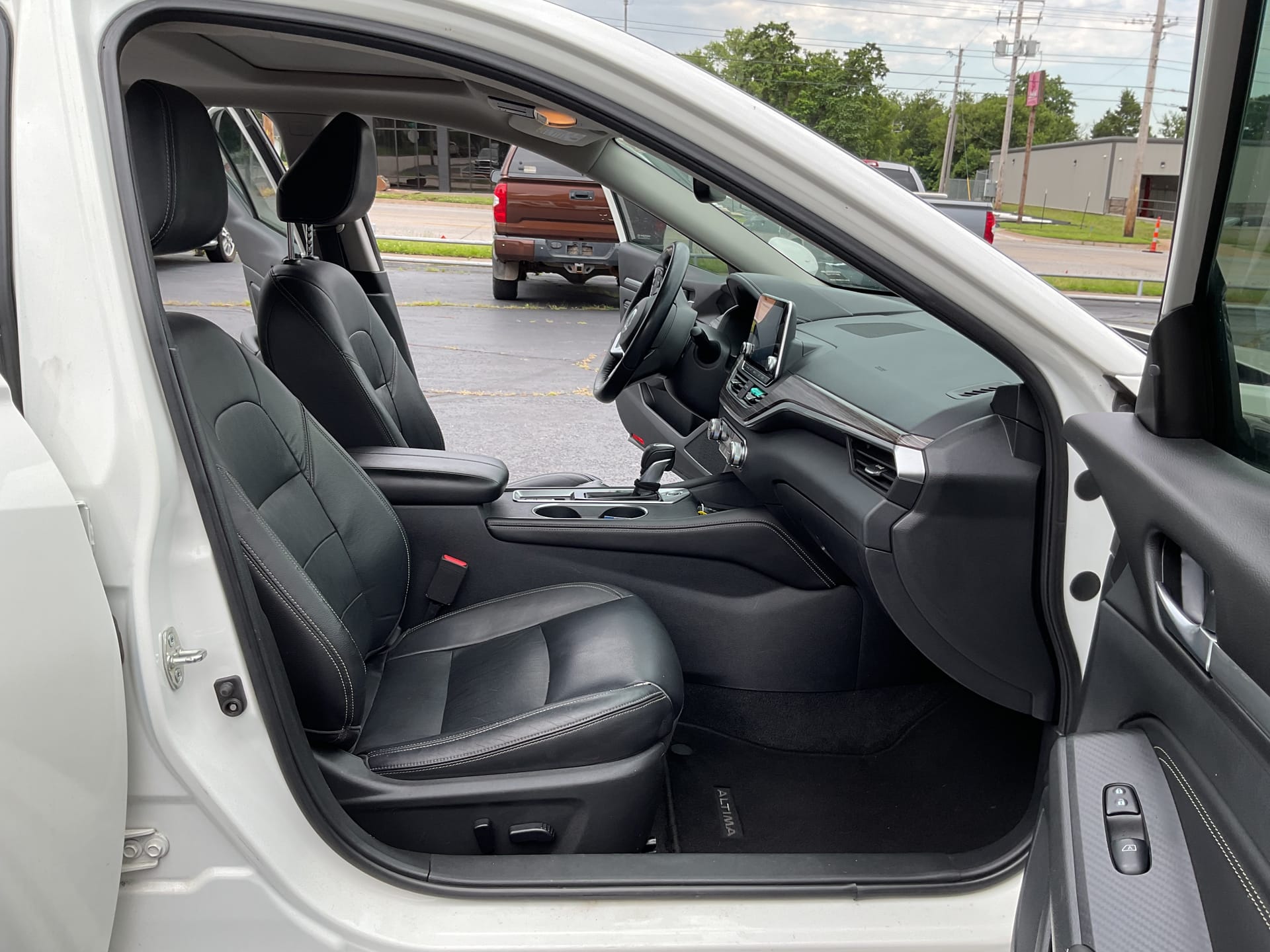 2019 NISSAN ALTIMA - Gallery Image