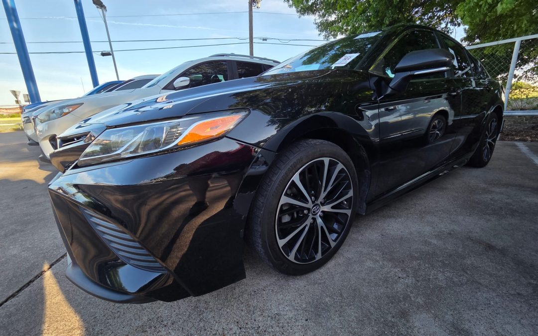 2018 TOYOTA CAMRY