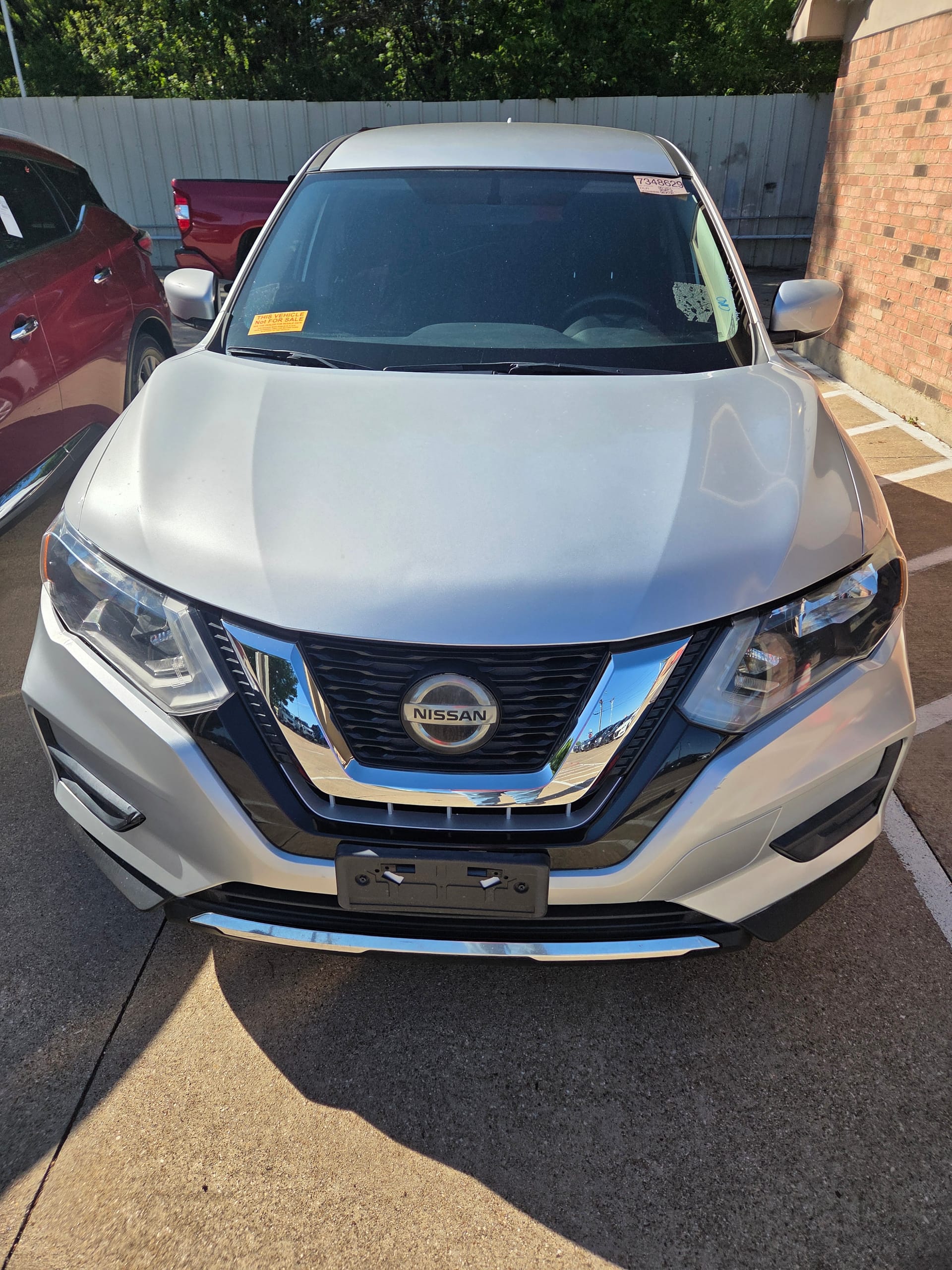 2018 NISSAN ROGUE - Gallery Image