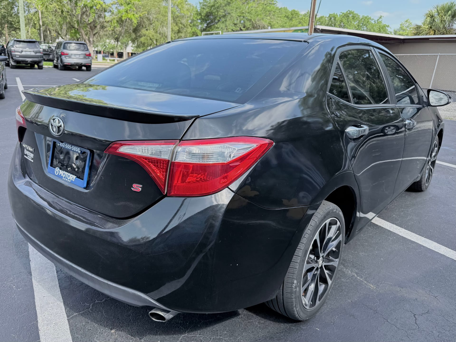 2015 TOYOTA COROLLA - Gallery Image