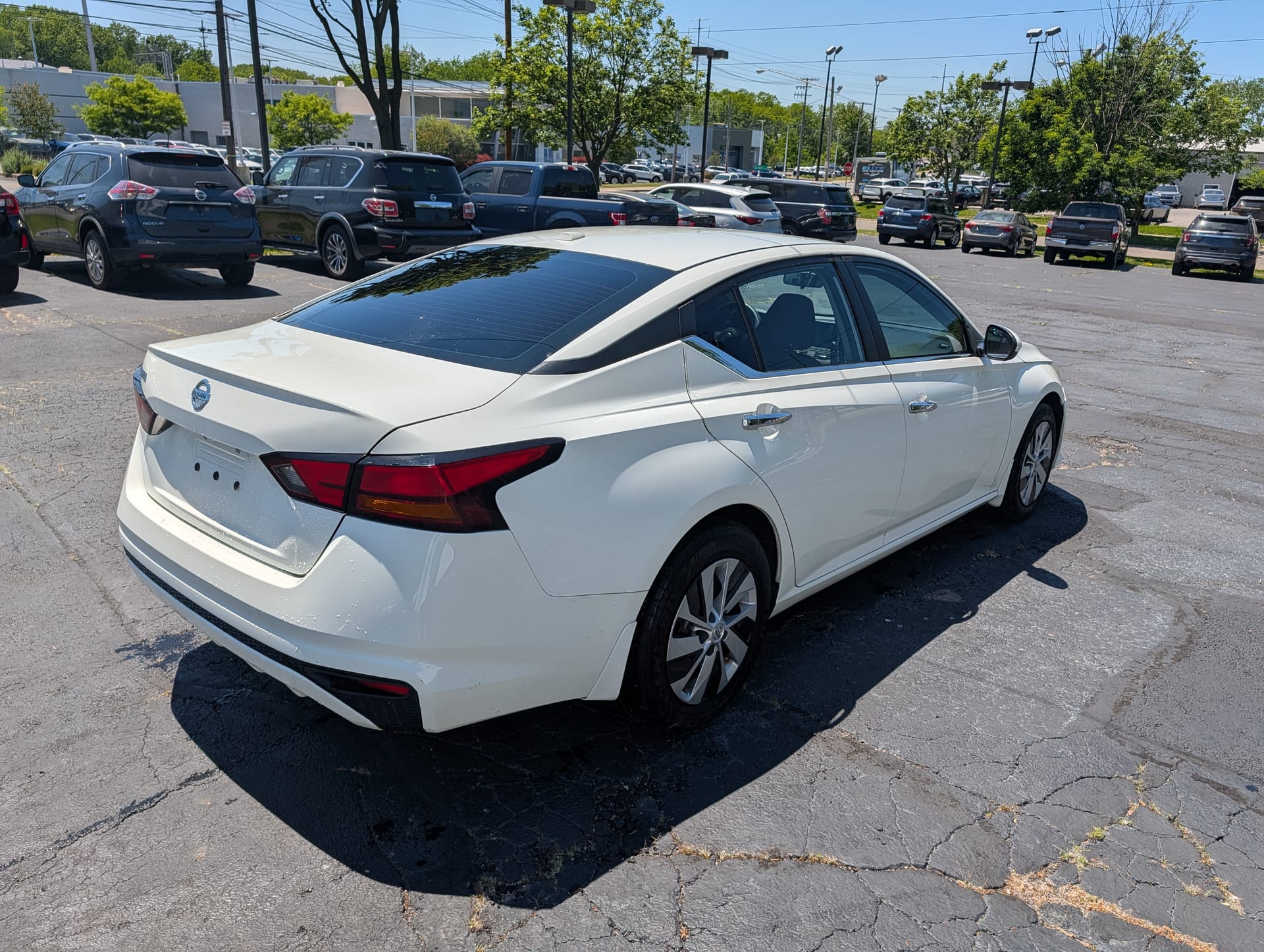 2019 NISSAN ALTIMA - Gallery Image