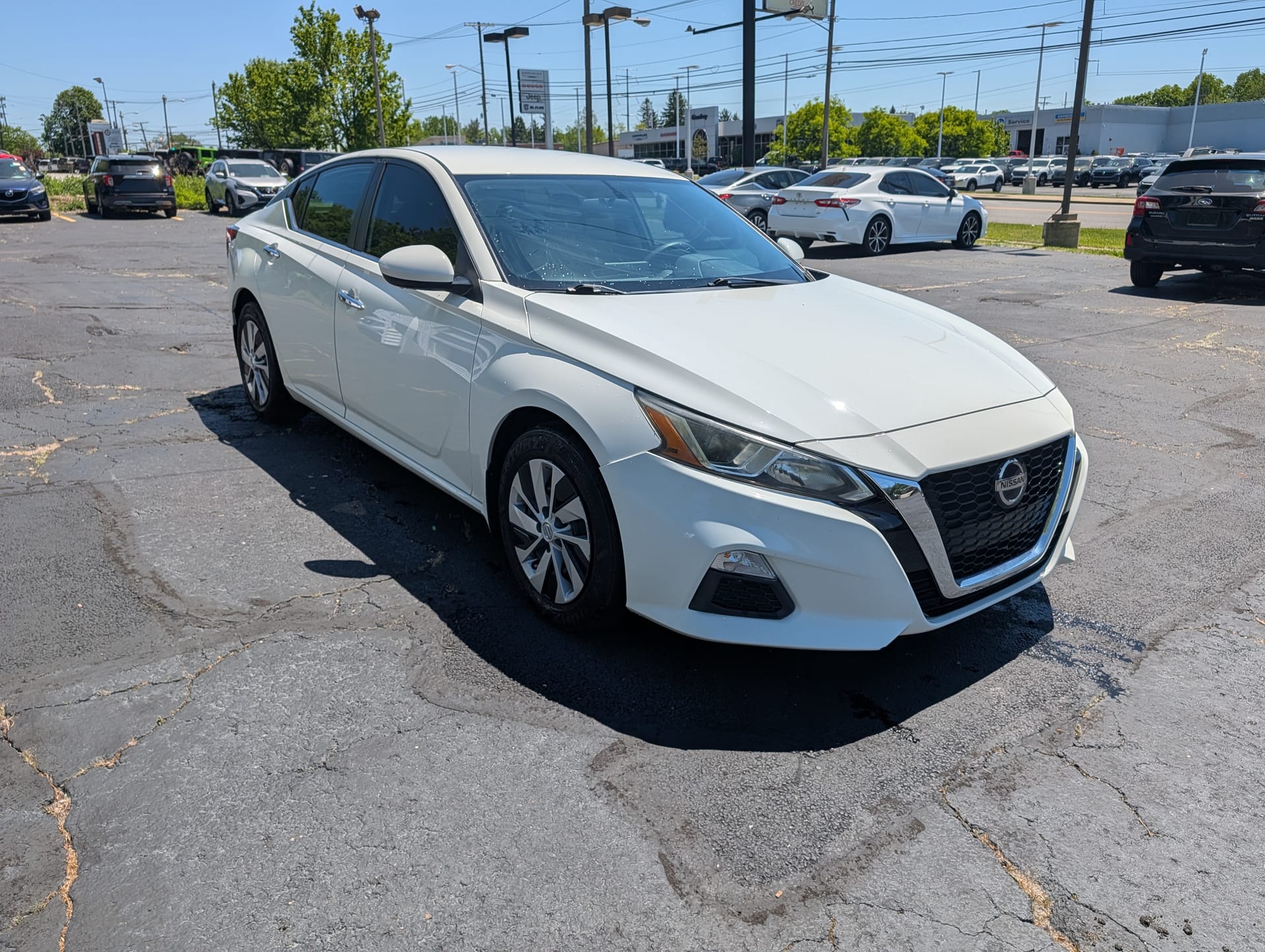 2019 NISSAN ALTIMA - Gallery Image