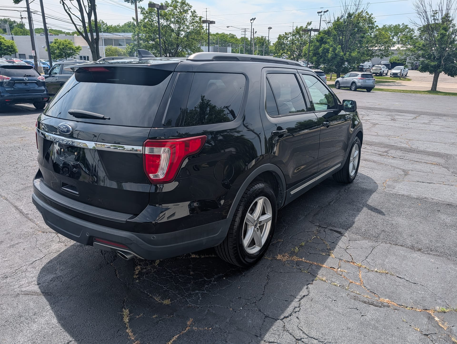 2018 FORD EXPLORER - Gallery Image