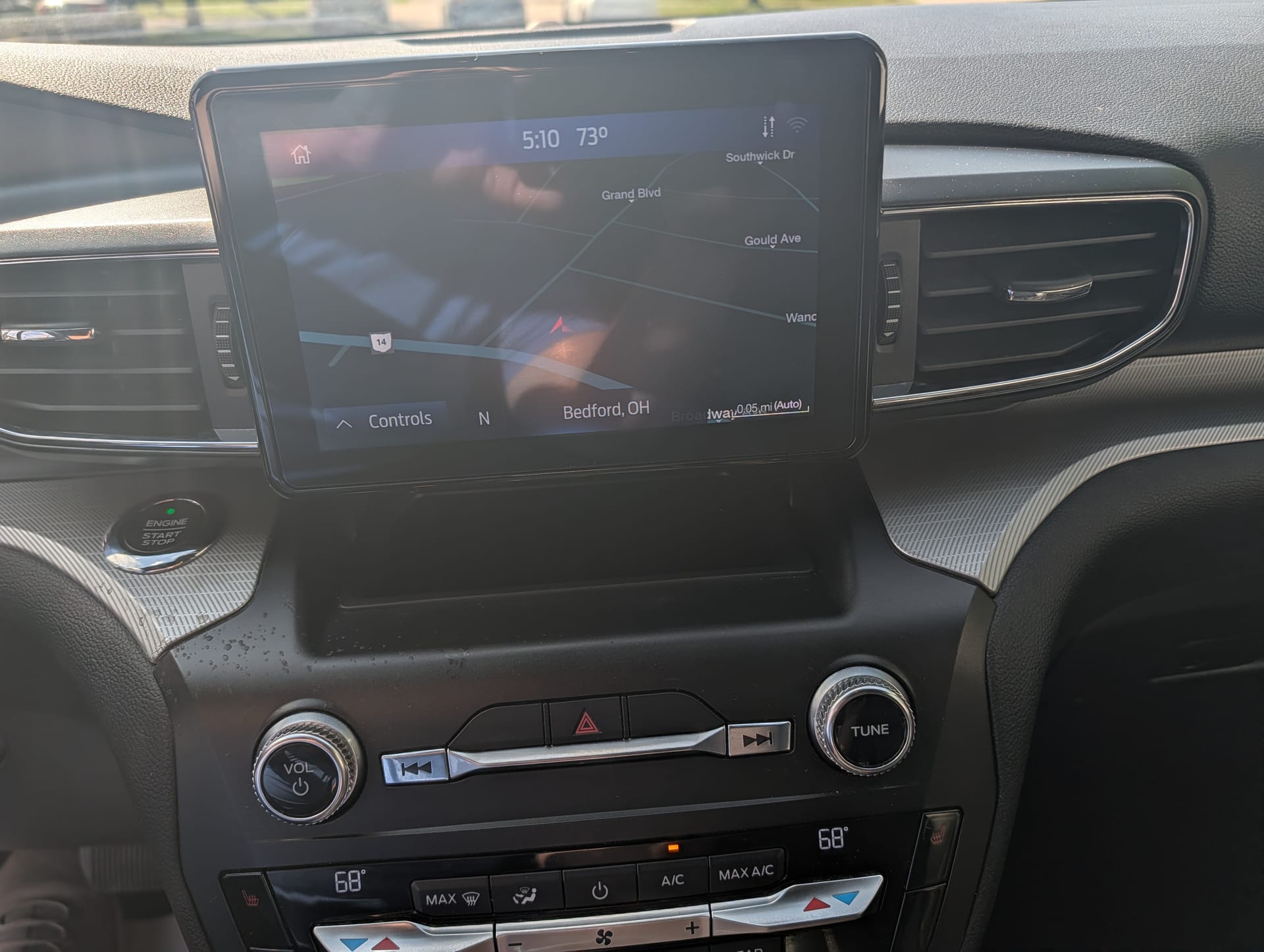 2020 FORD EXPLORER - Gallery Image