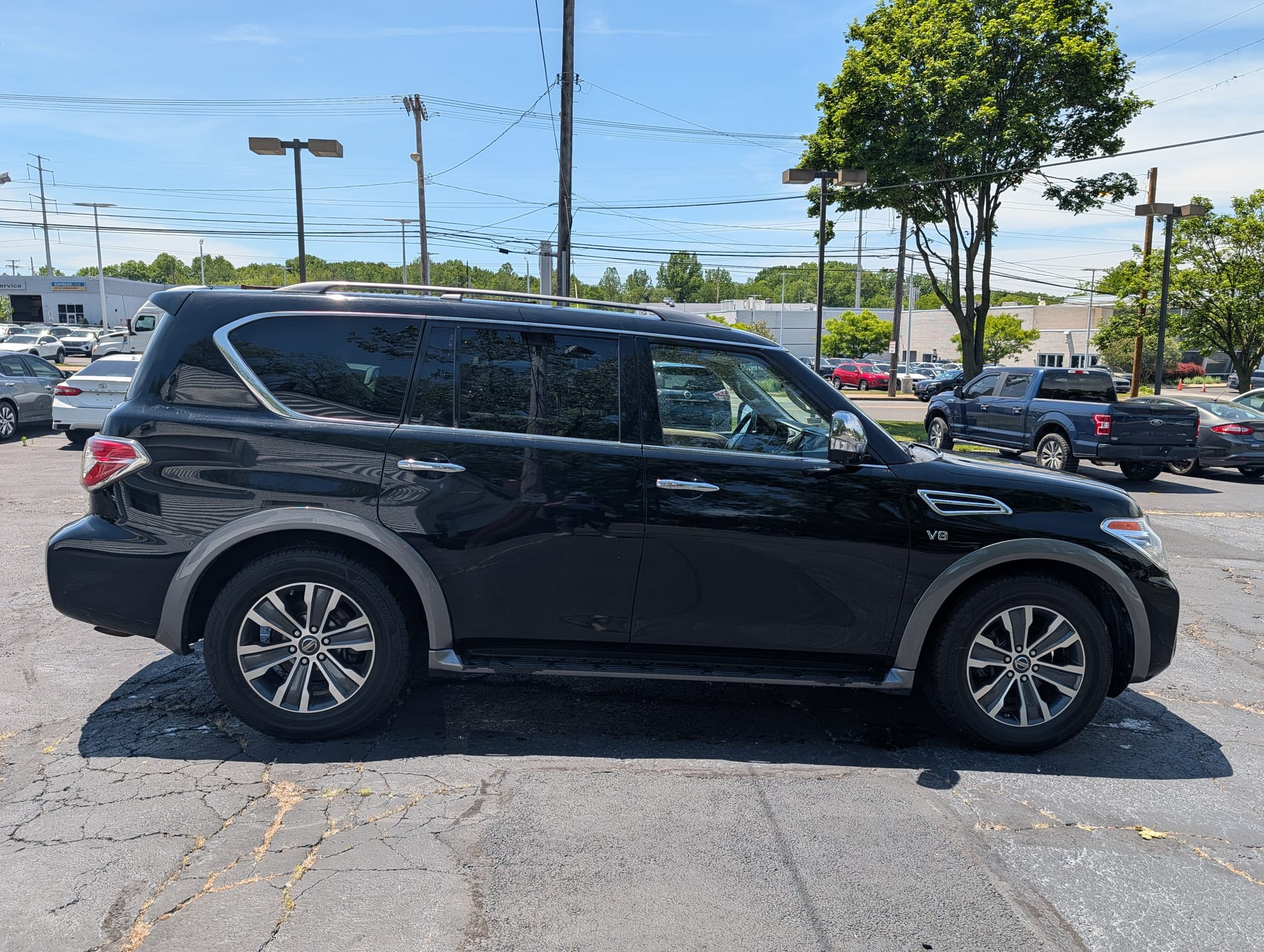 2019 NISSAN ARMADA - Gallery Image
