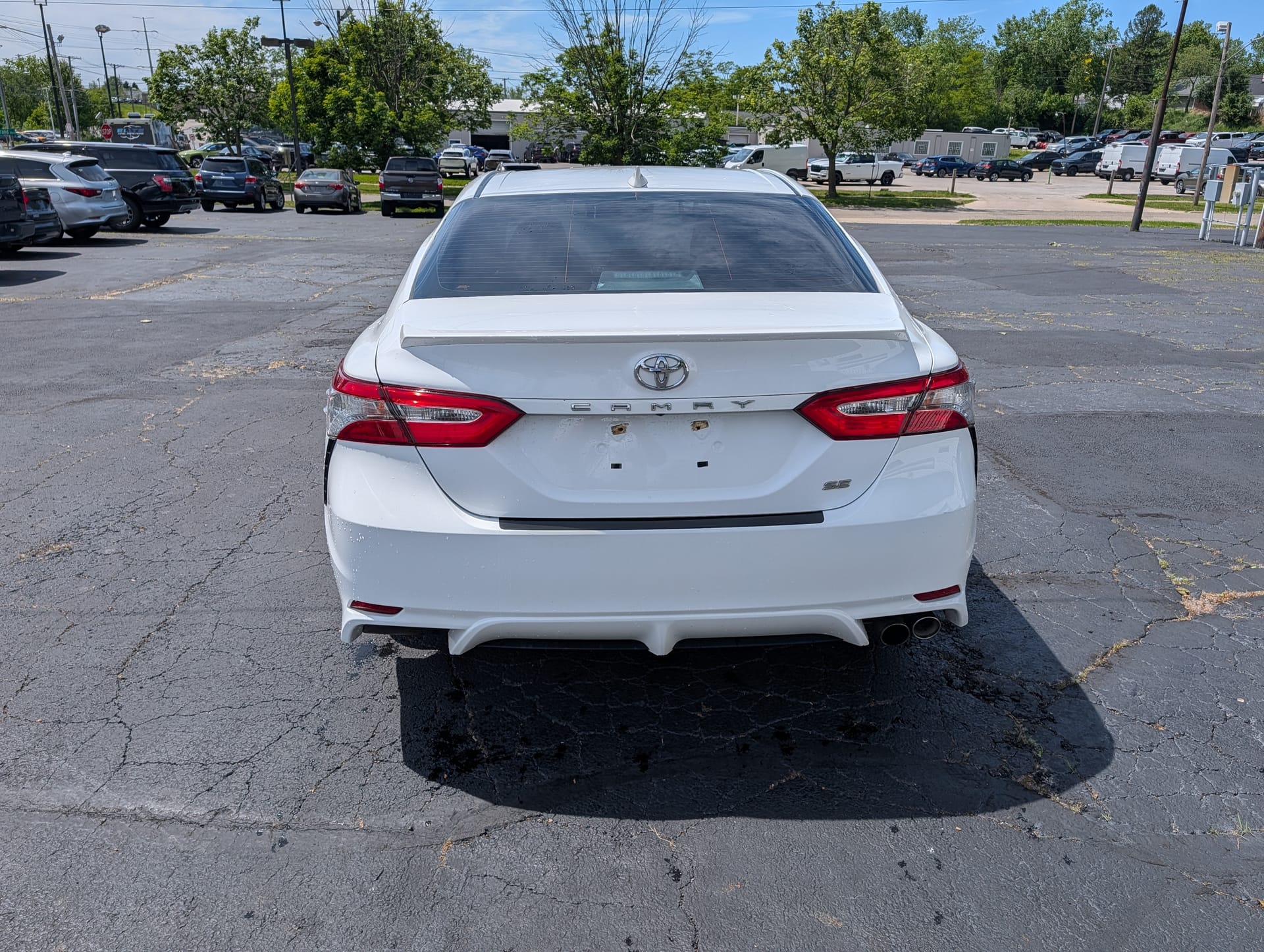 2019 TOYOTA CAMRY - Gallery Image