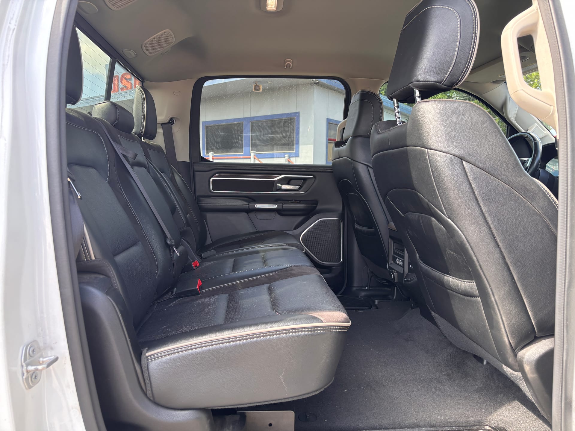 2022 RAM 1500 - Gallery Image